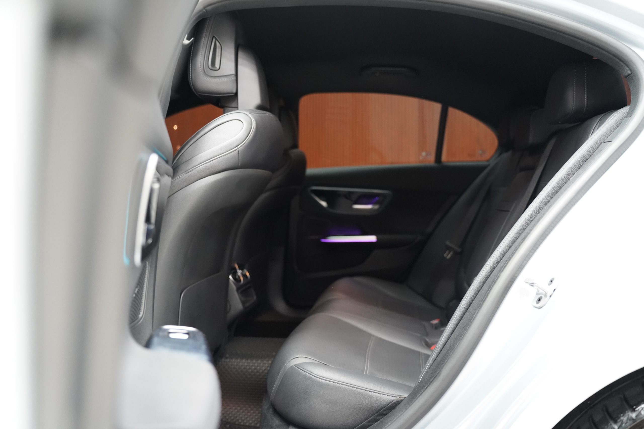 2023Mercedes-Benz C220d (W206) Avantgarde - Image 11