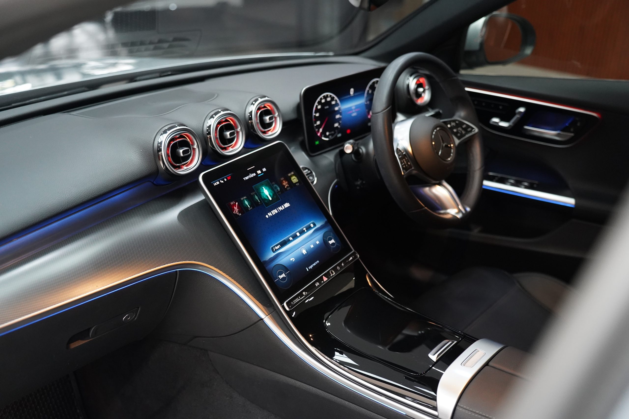 2023Mercedes-Benz C220d (W206) Avantgarde - Image 13