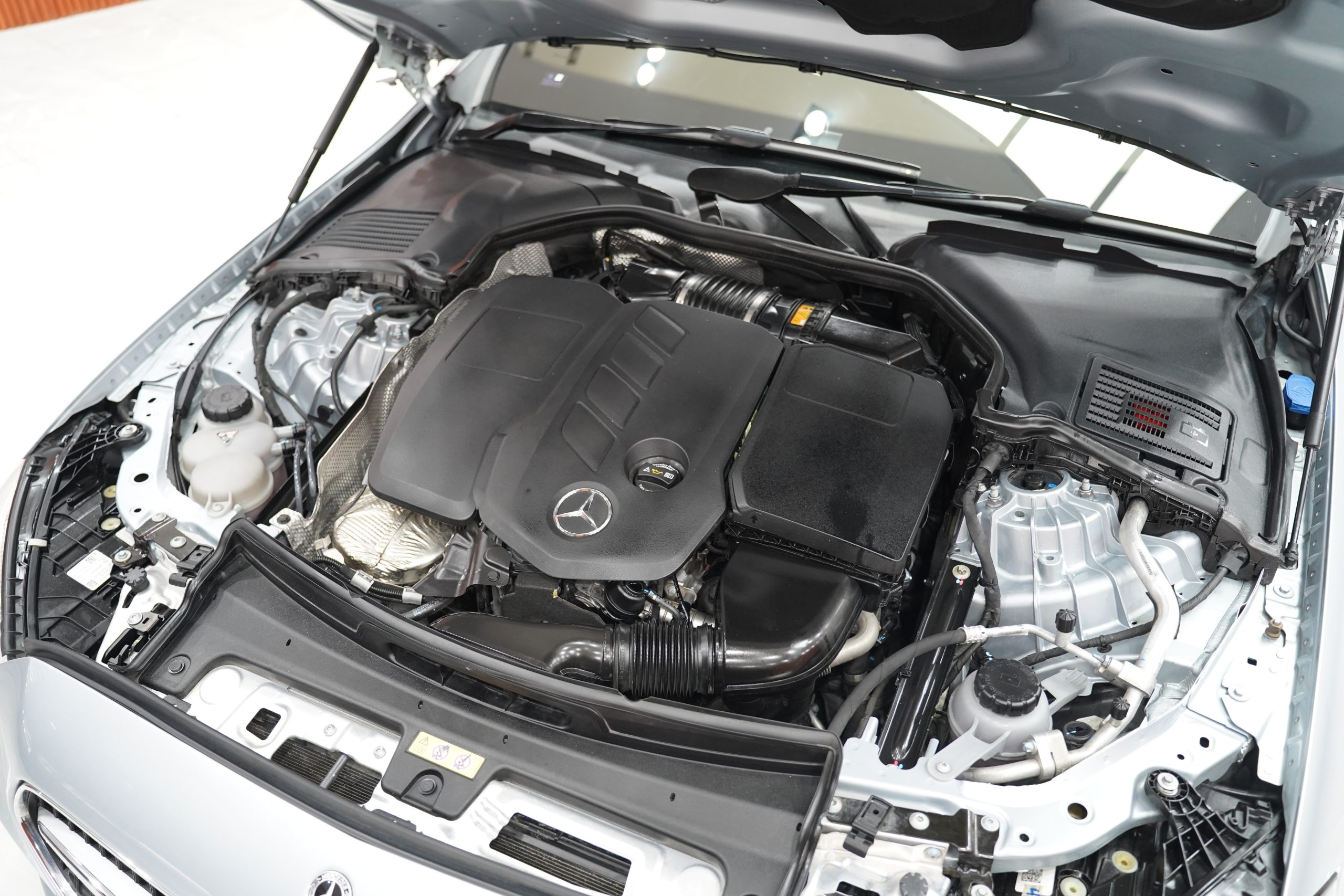 2023Mercedes-Benz C220d (W206) Avantgarde - Image 19