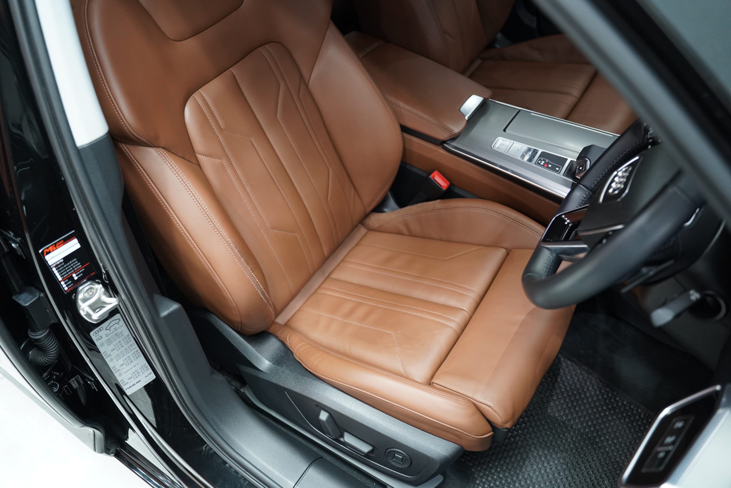 2021Audi A6 40 TFSI S line Sedan - Image 17