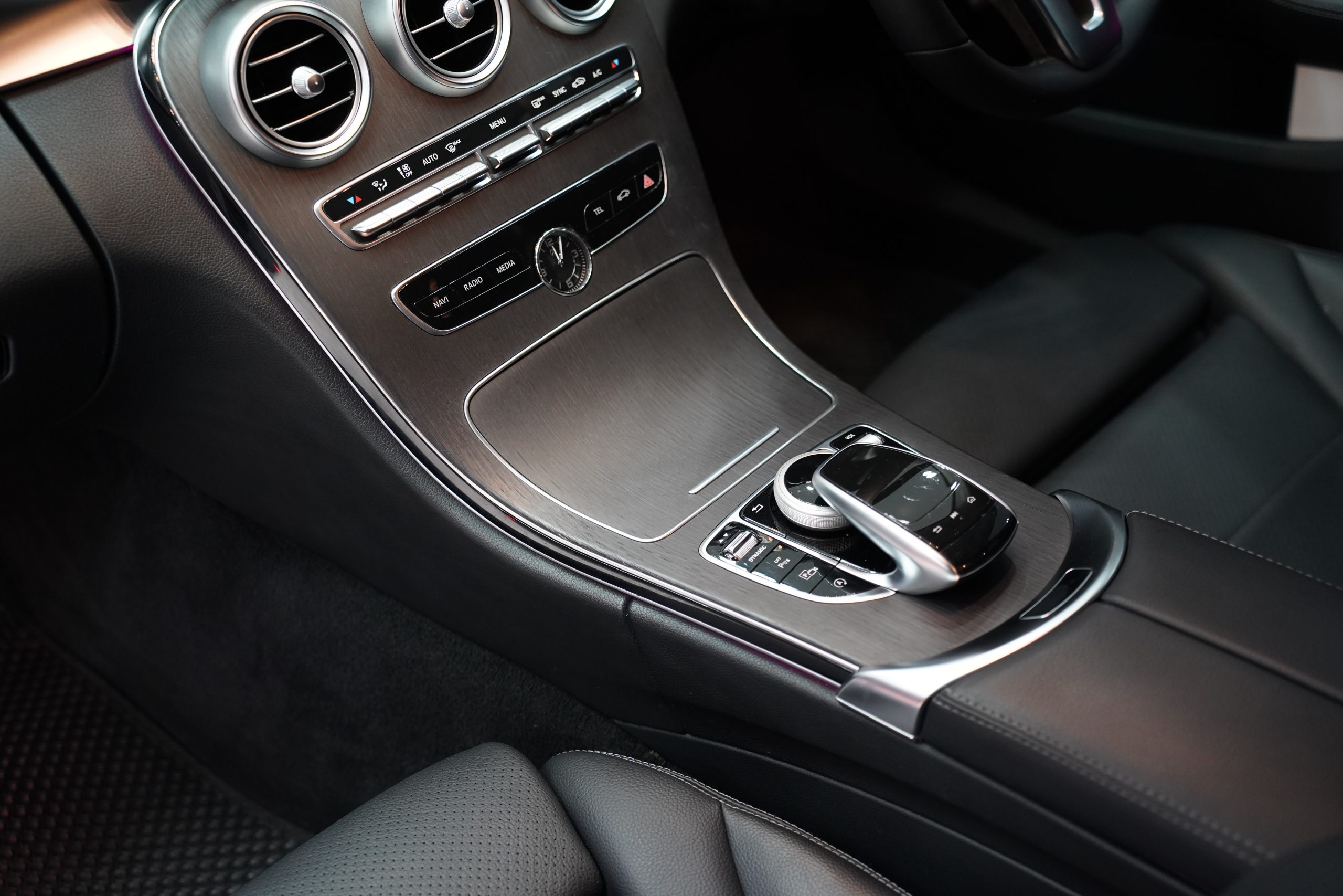 2022Mercedes-Benz C220d Avantgarde Facelift (W205) - Image 15