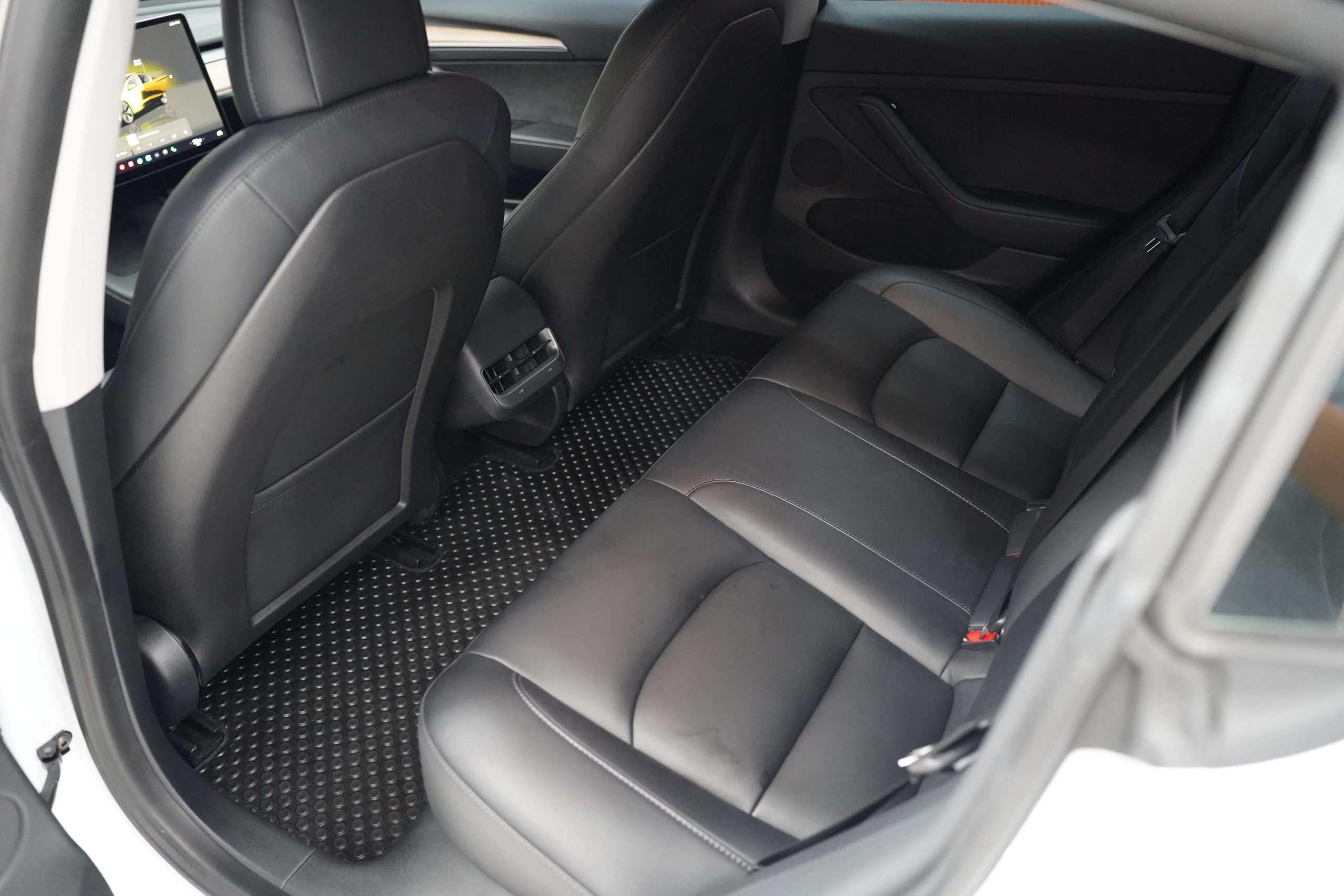2022Tesla Model 3 Standard RWD - Image 10