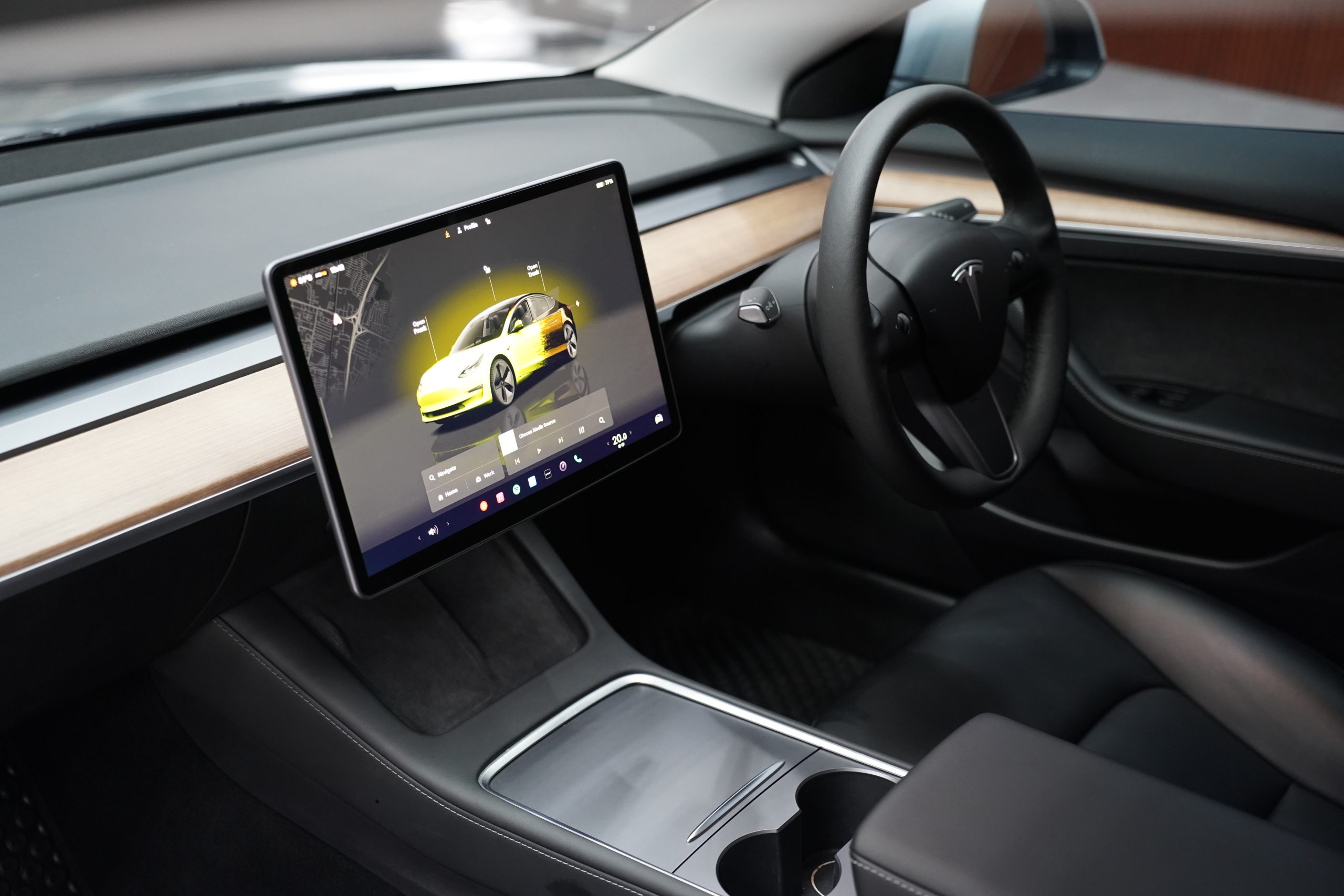 2022Tesla Model 3 Standard RWD - Image 14