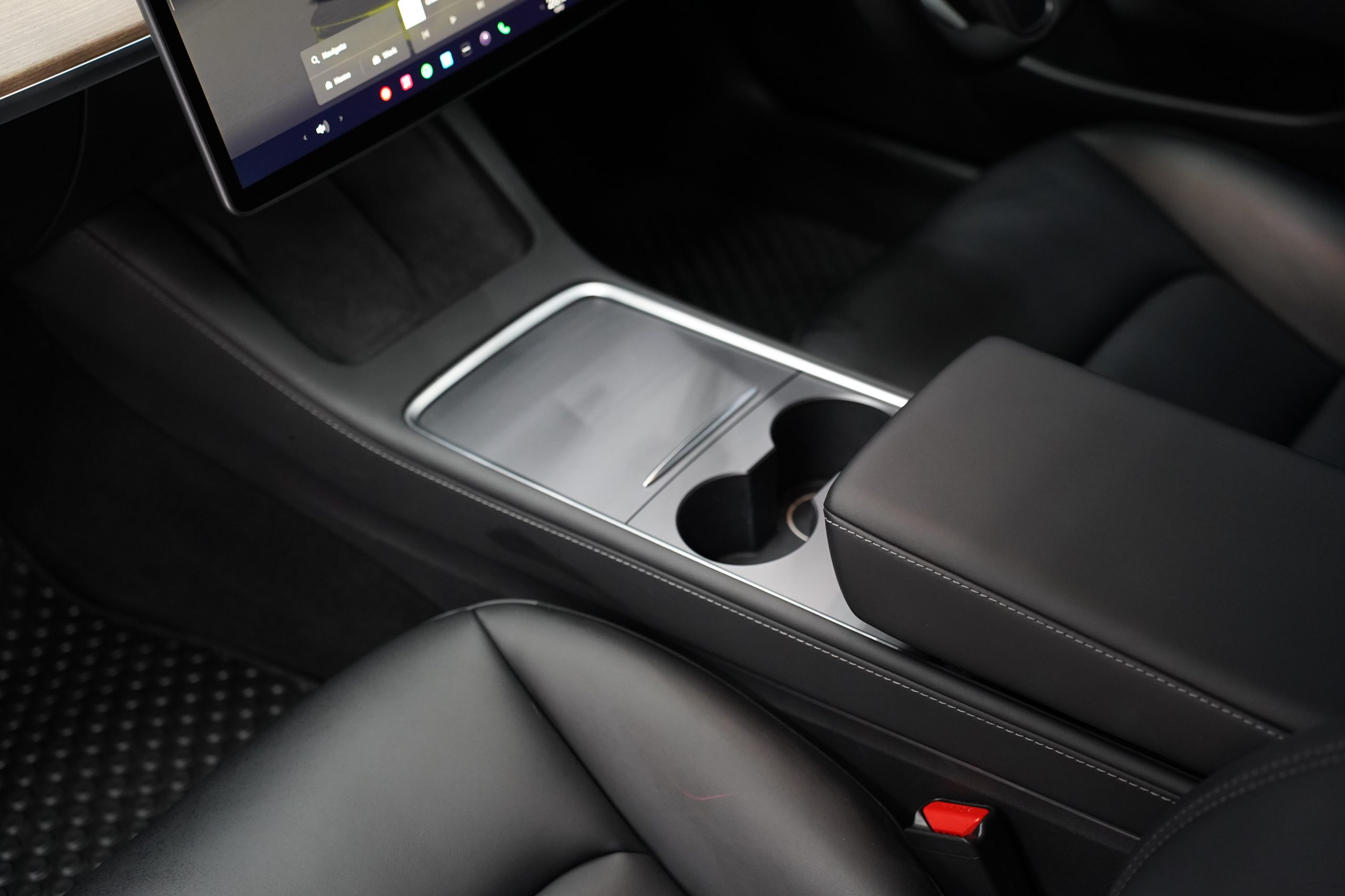 2022Tesla Model 3 Standard RWD - Image 15