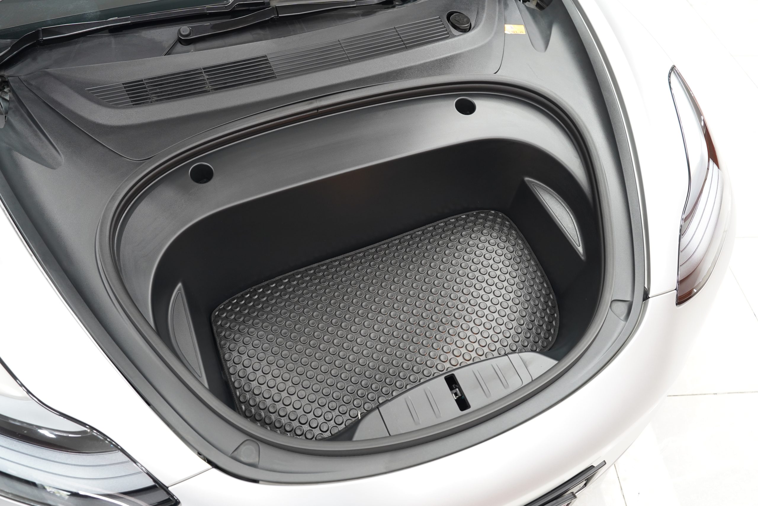 2022Tesla Model 3 Standard RWD - Image 21