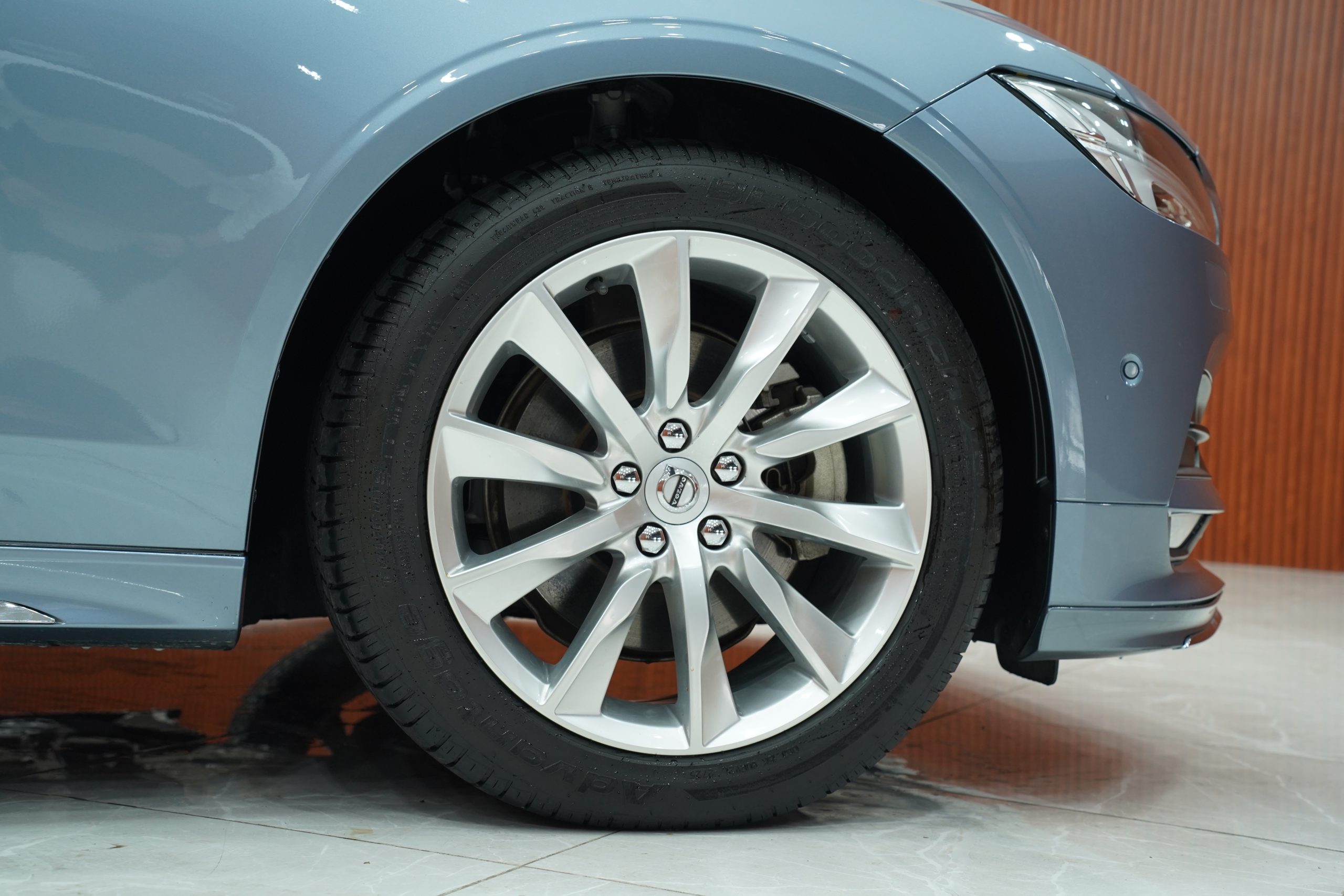 2018Volvo S90 D4 Momentum - Image 10