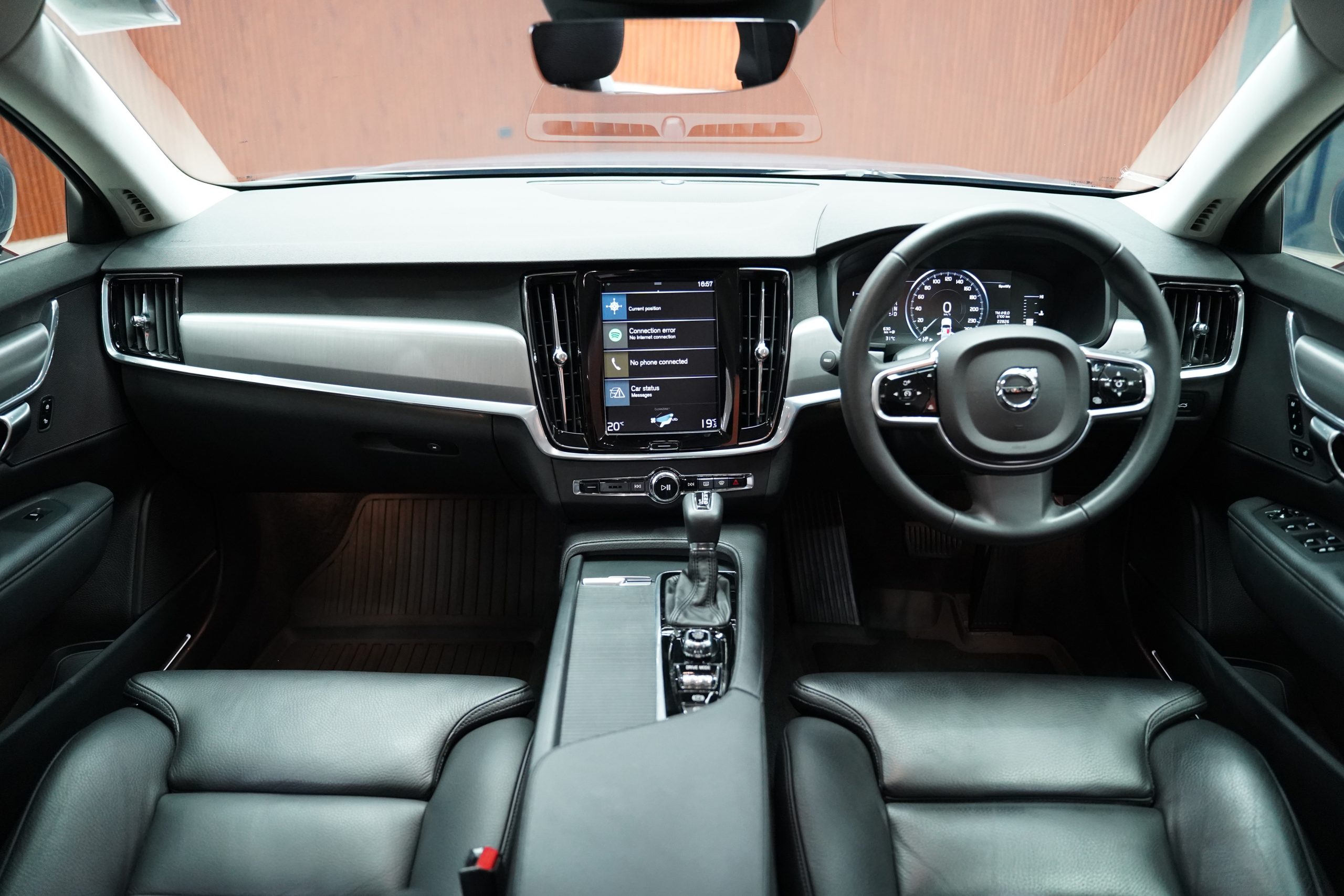 2018Volvo S90 D4 Momentum - Image 20