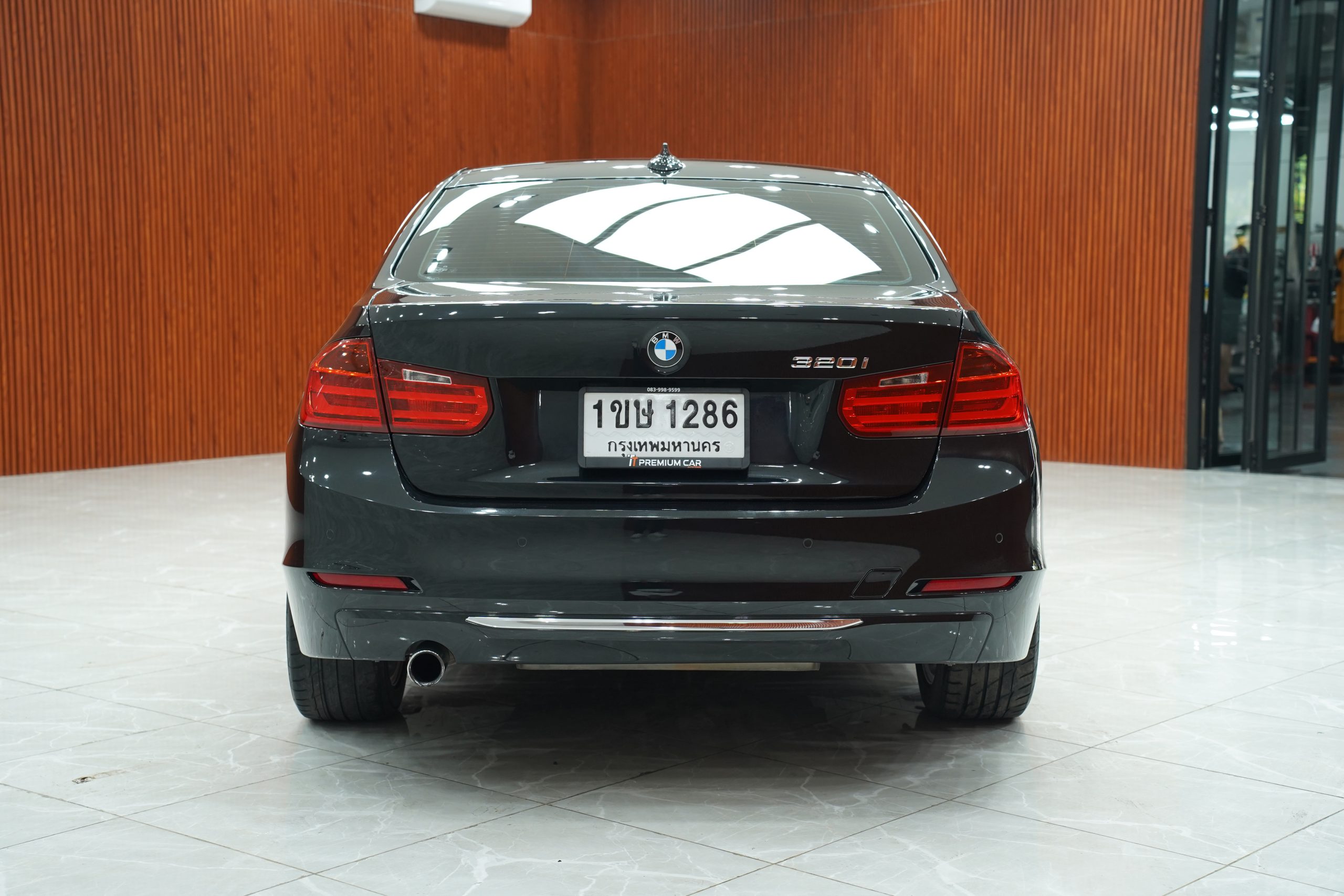 2015BMW 320i Luxury - Image 7
