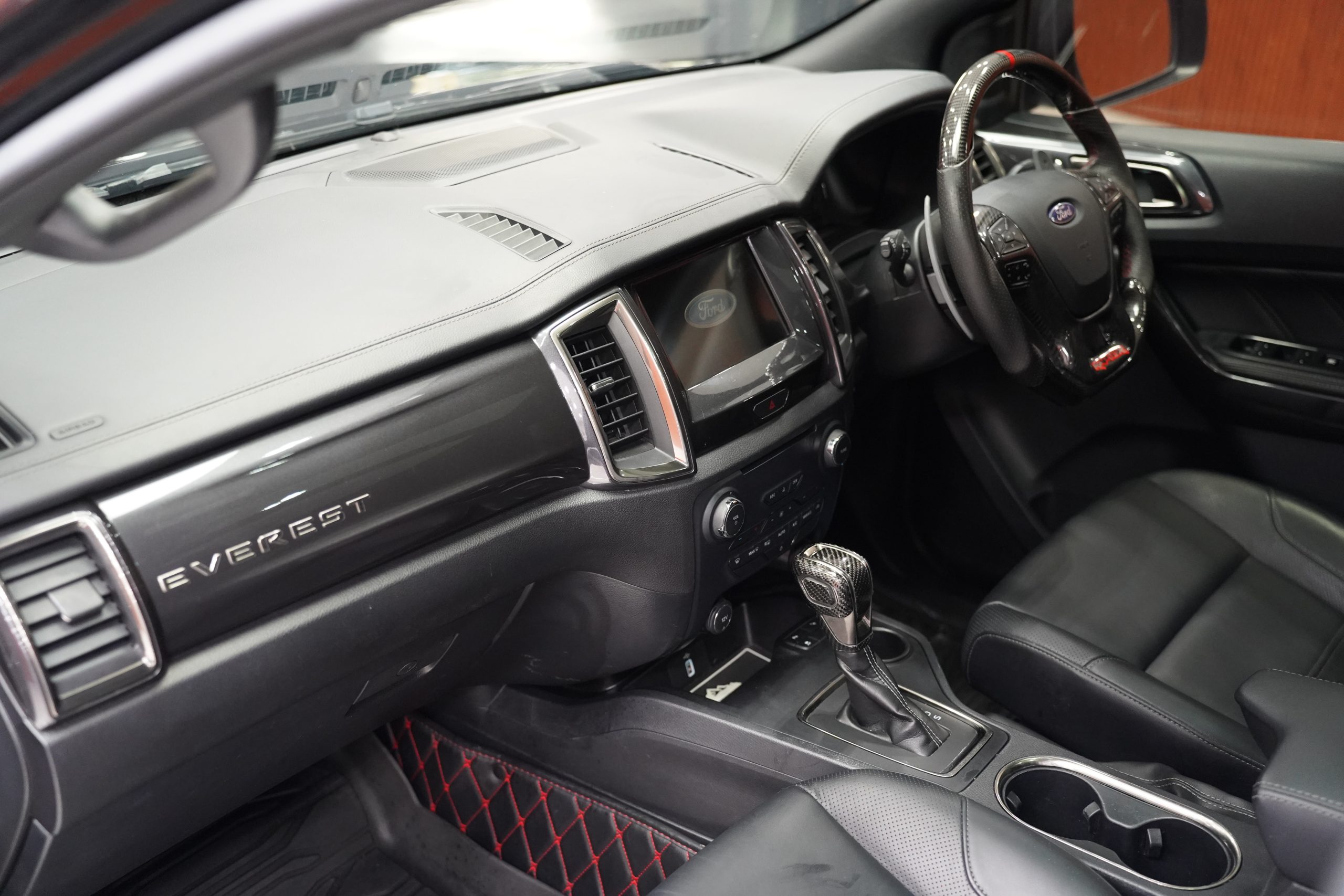 2019Ford Everest 2.0 Titanium+ - Image 15