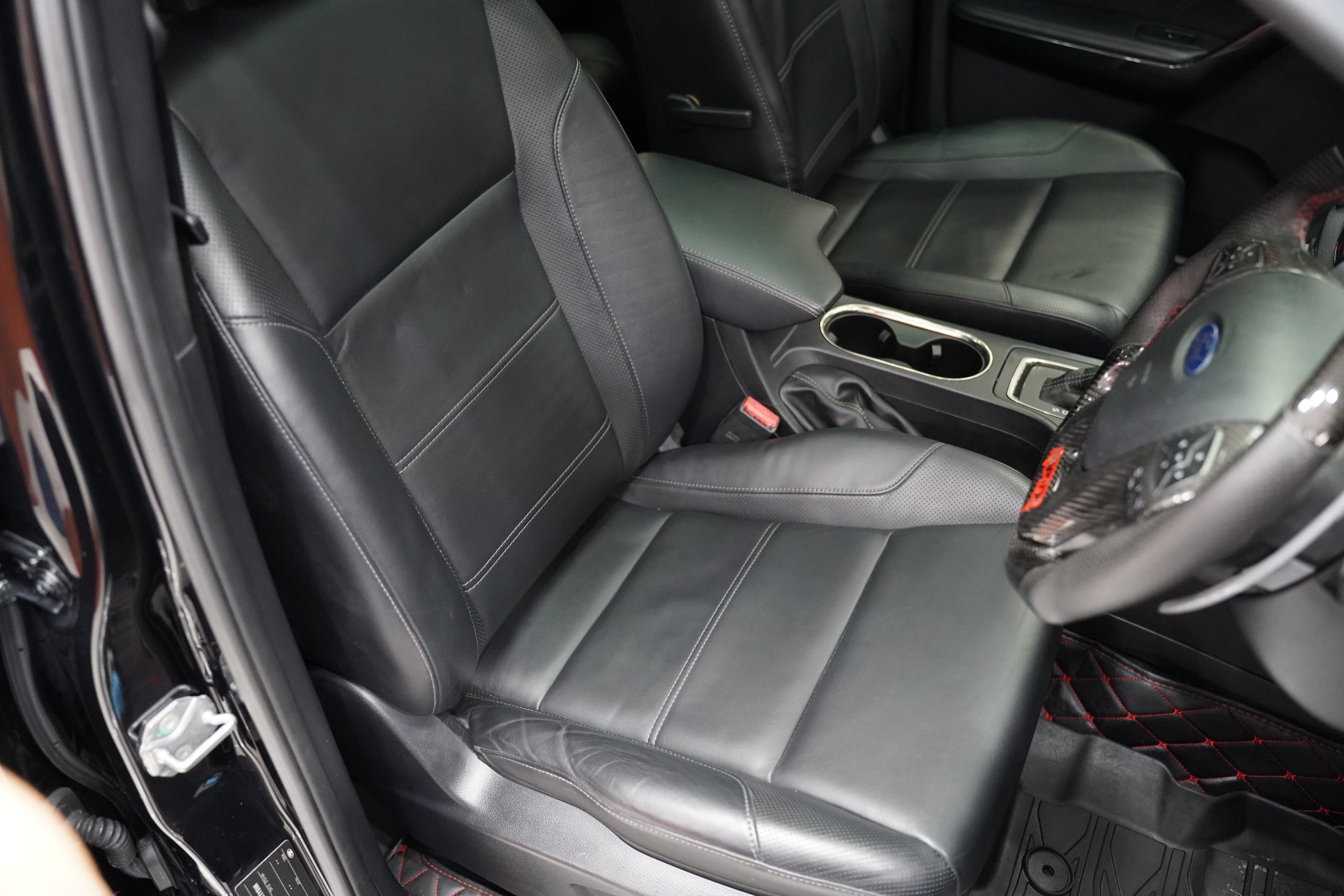 2019Ford Everest 2.0 Titanium+ - Image 20