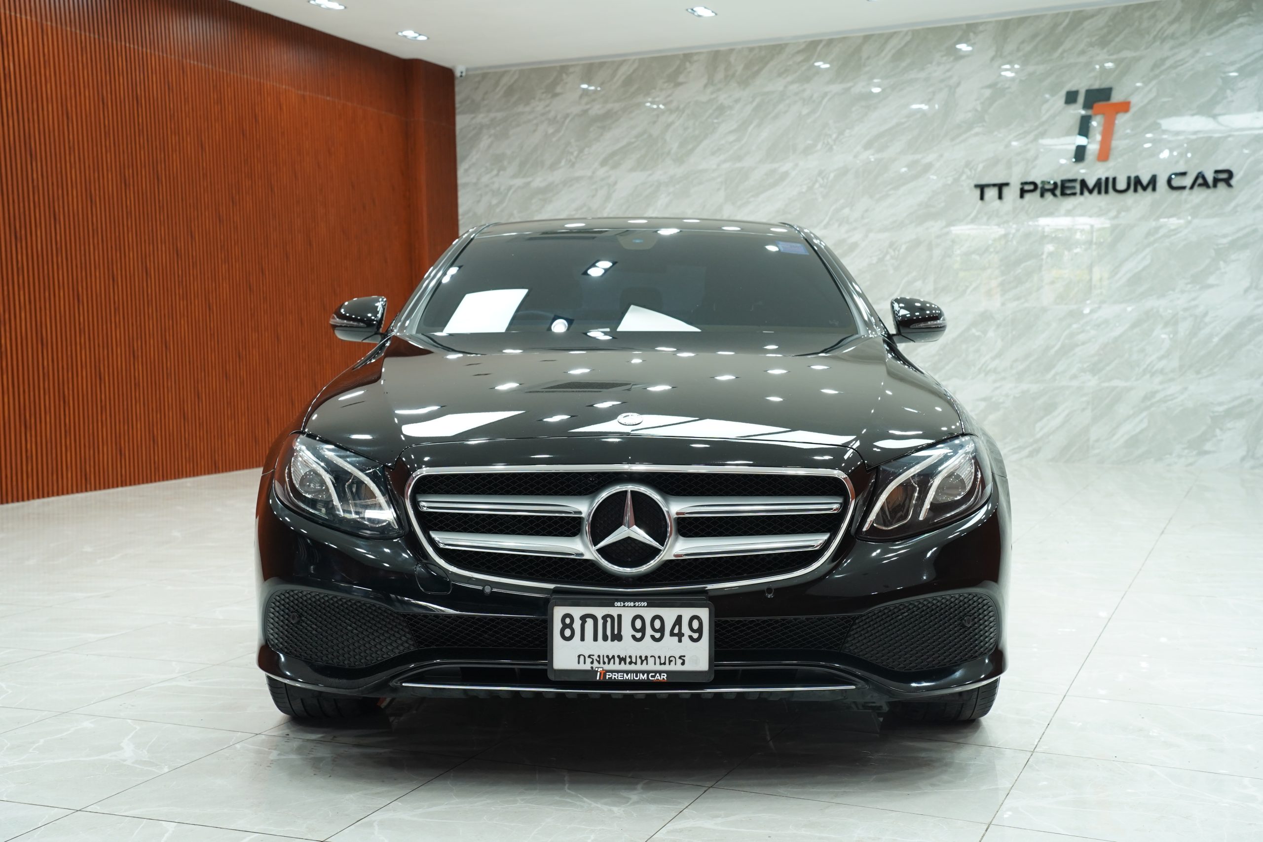 2019Mercedes-Benz E350e - Image 3