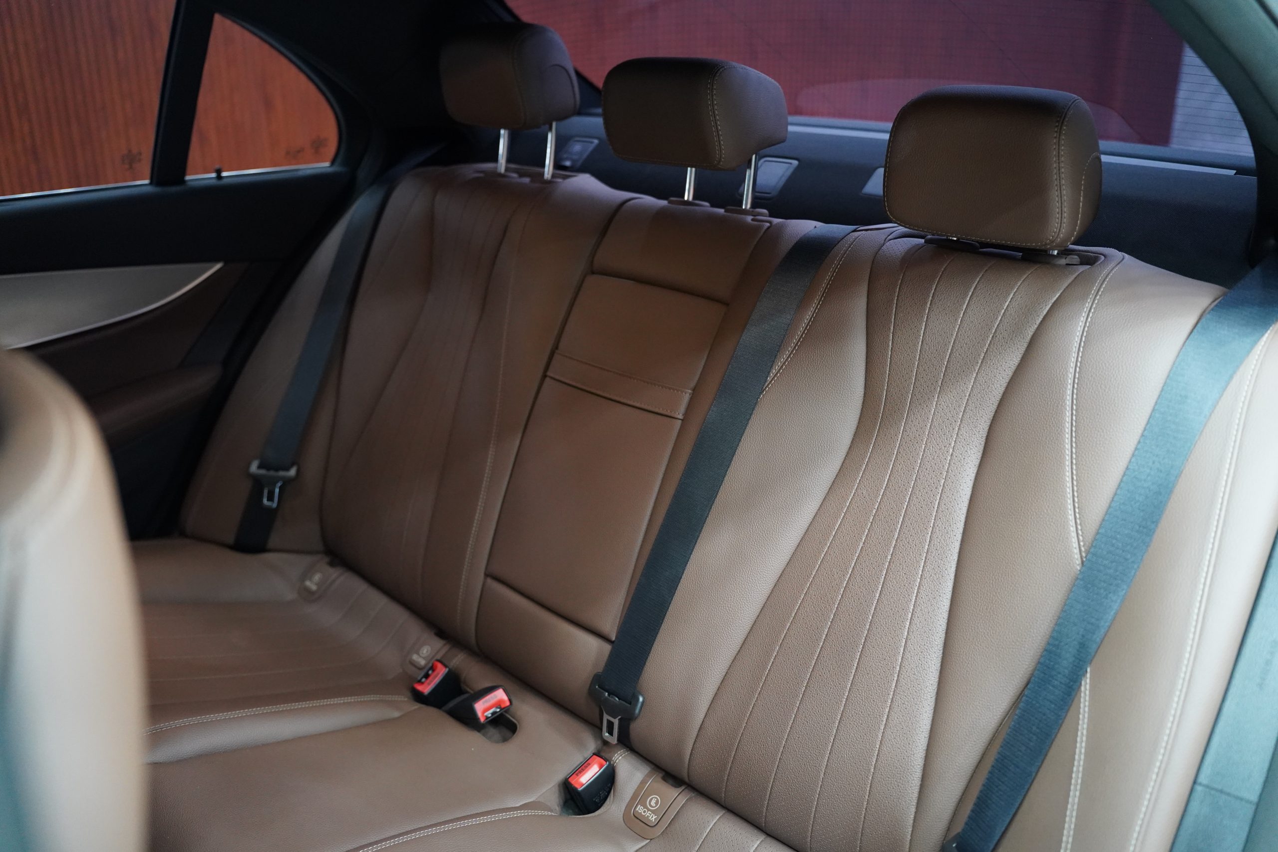 2019Mercedes-Benz E350e - Image 11