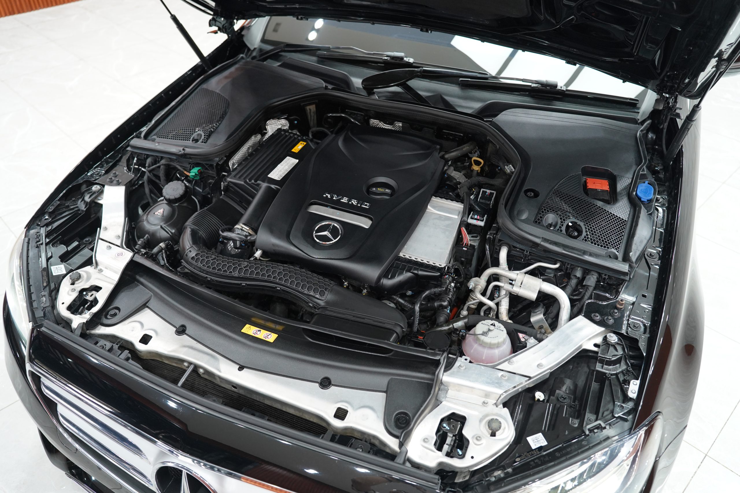 2019Mercedes-Benz E350e - Image 15