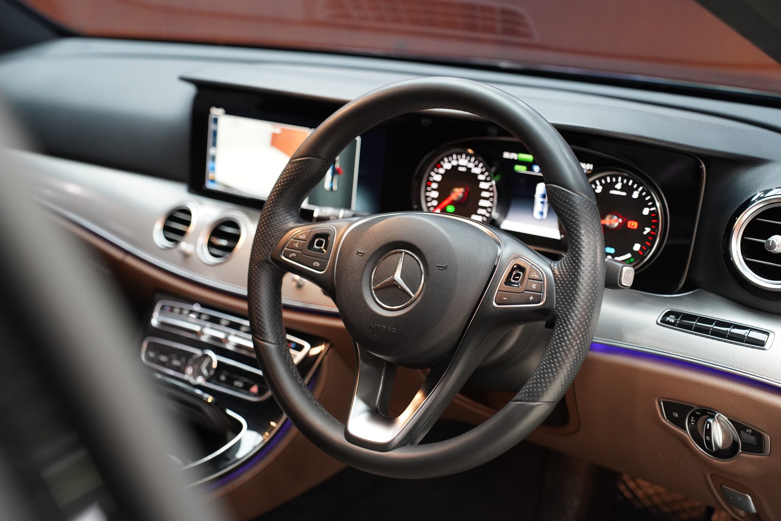 2019Mercedes-Benz E350e - Image 19