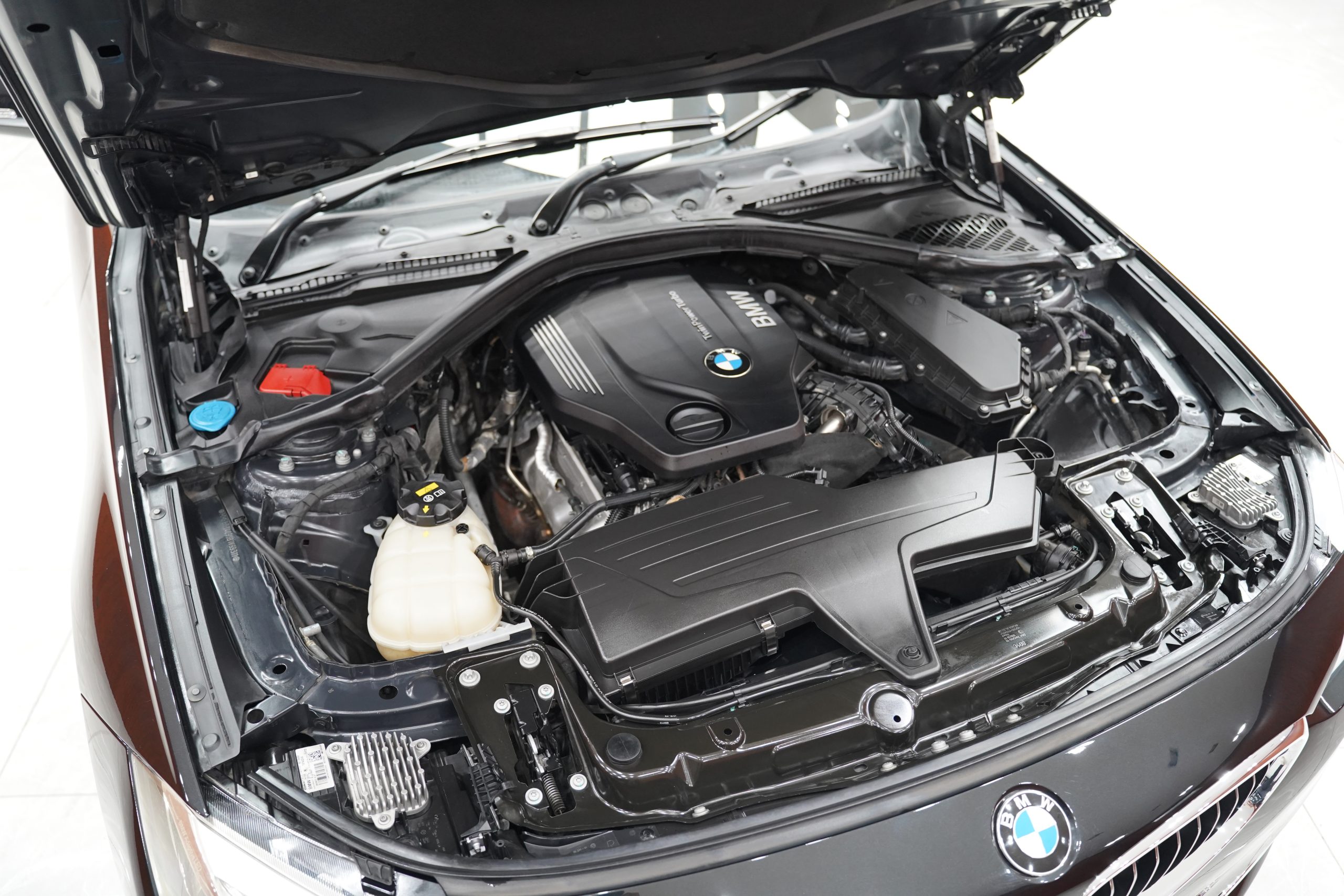 2019BMW 320d GT Luxury LCI (F34) - Image 17