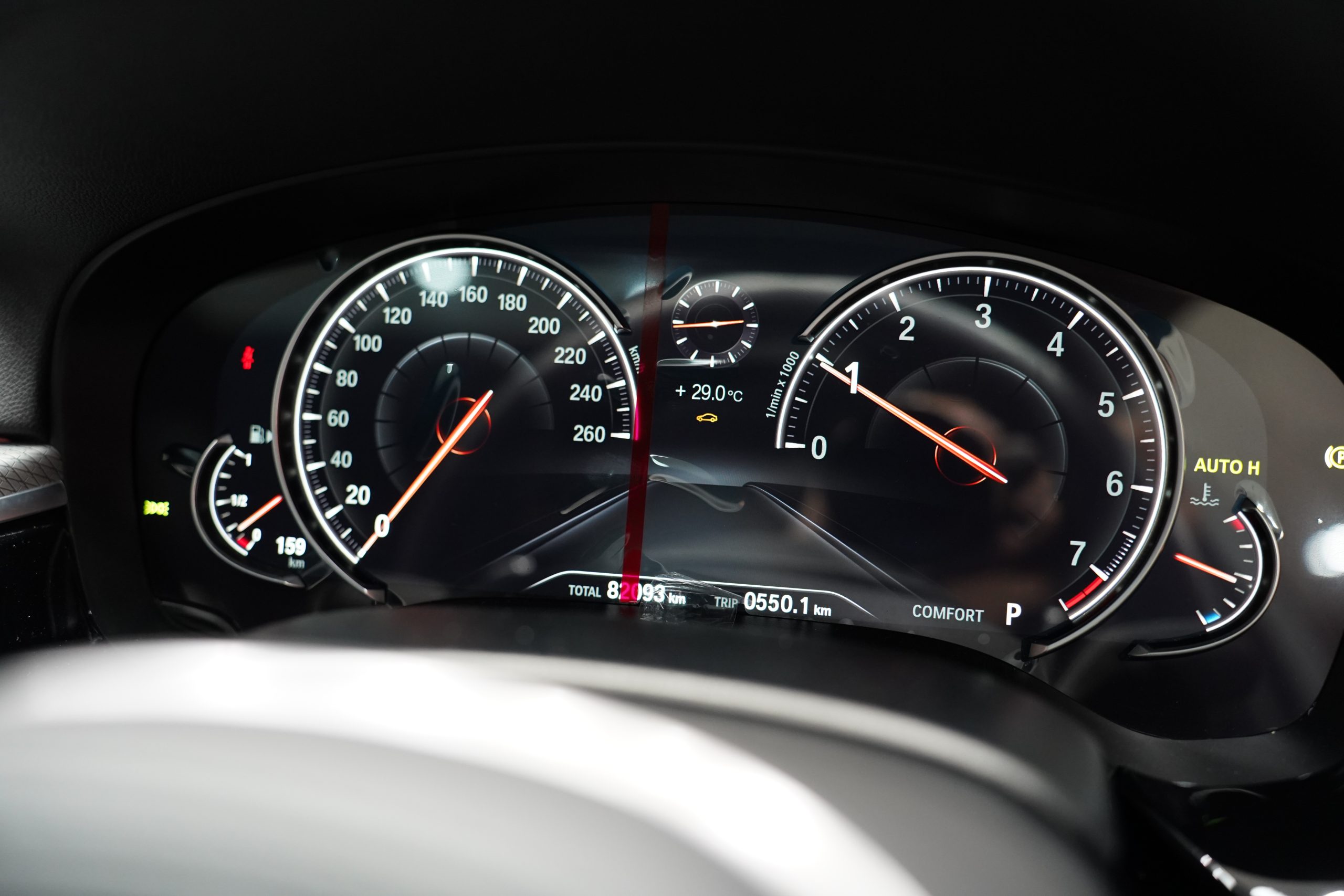 2017BMW 530i M Sport limousine (G30) - Image 17