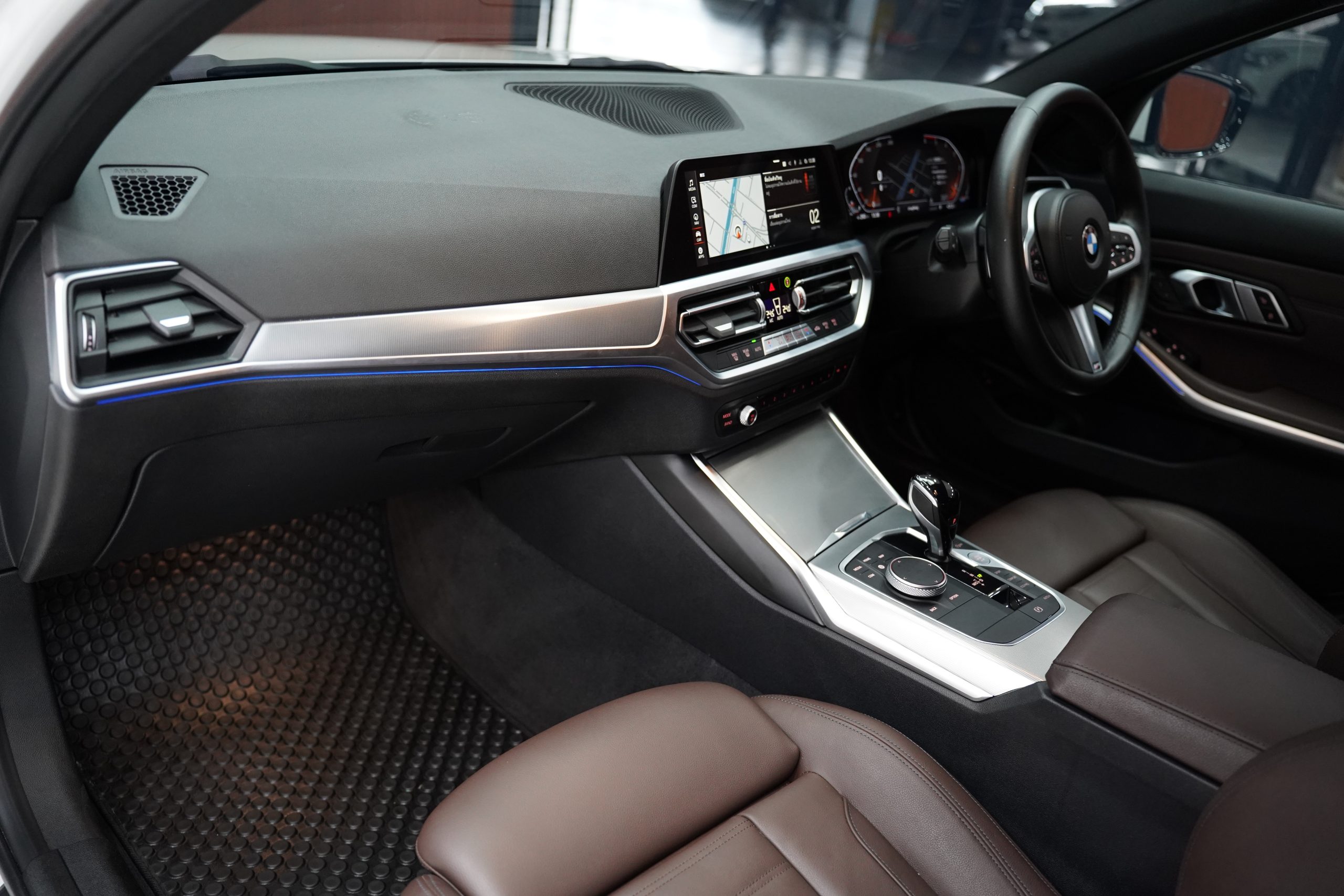 2022 BMW 320d 2.0 G20 (ปี 19-26) M Sport Sedan - Image 18