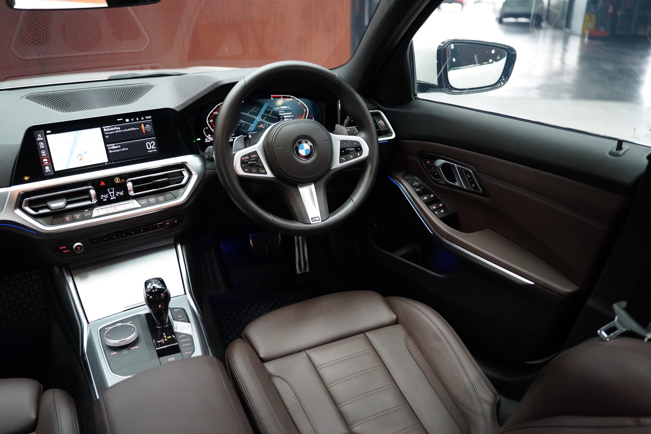 2022 BMW 320d 2.0 G20 (ปี 19-26) M Sport Sedan - Image 22