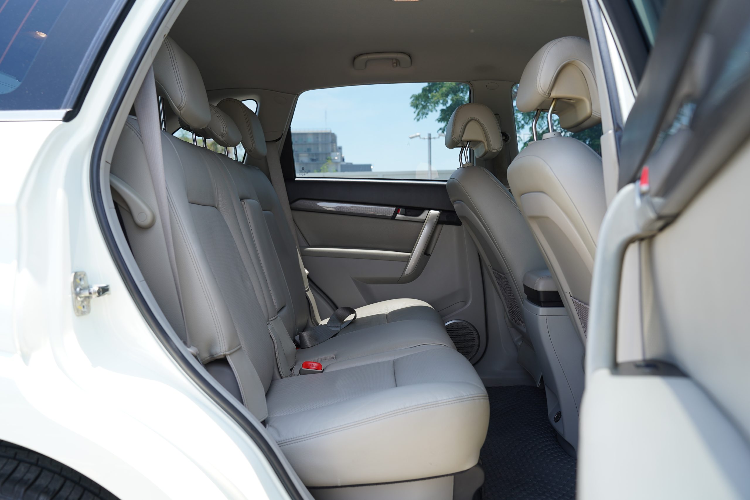 2014Chevrolet Captiva LTZ - Image 19