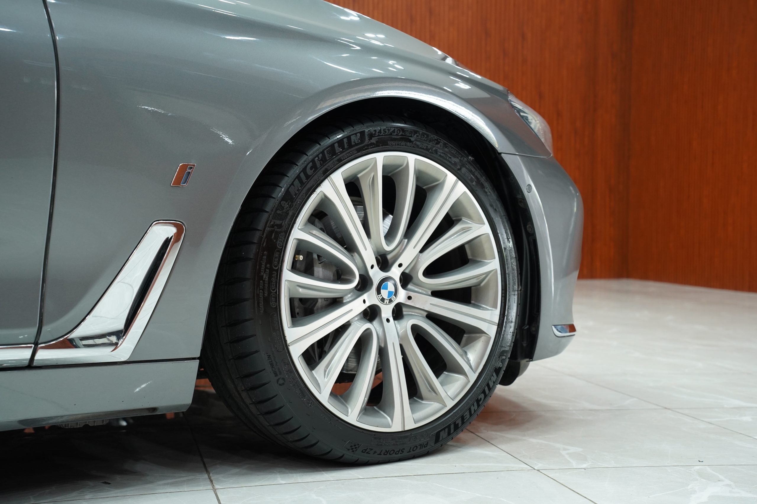 2018BMW 740Le xDrive iperformance - Image 5