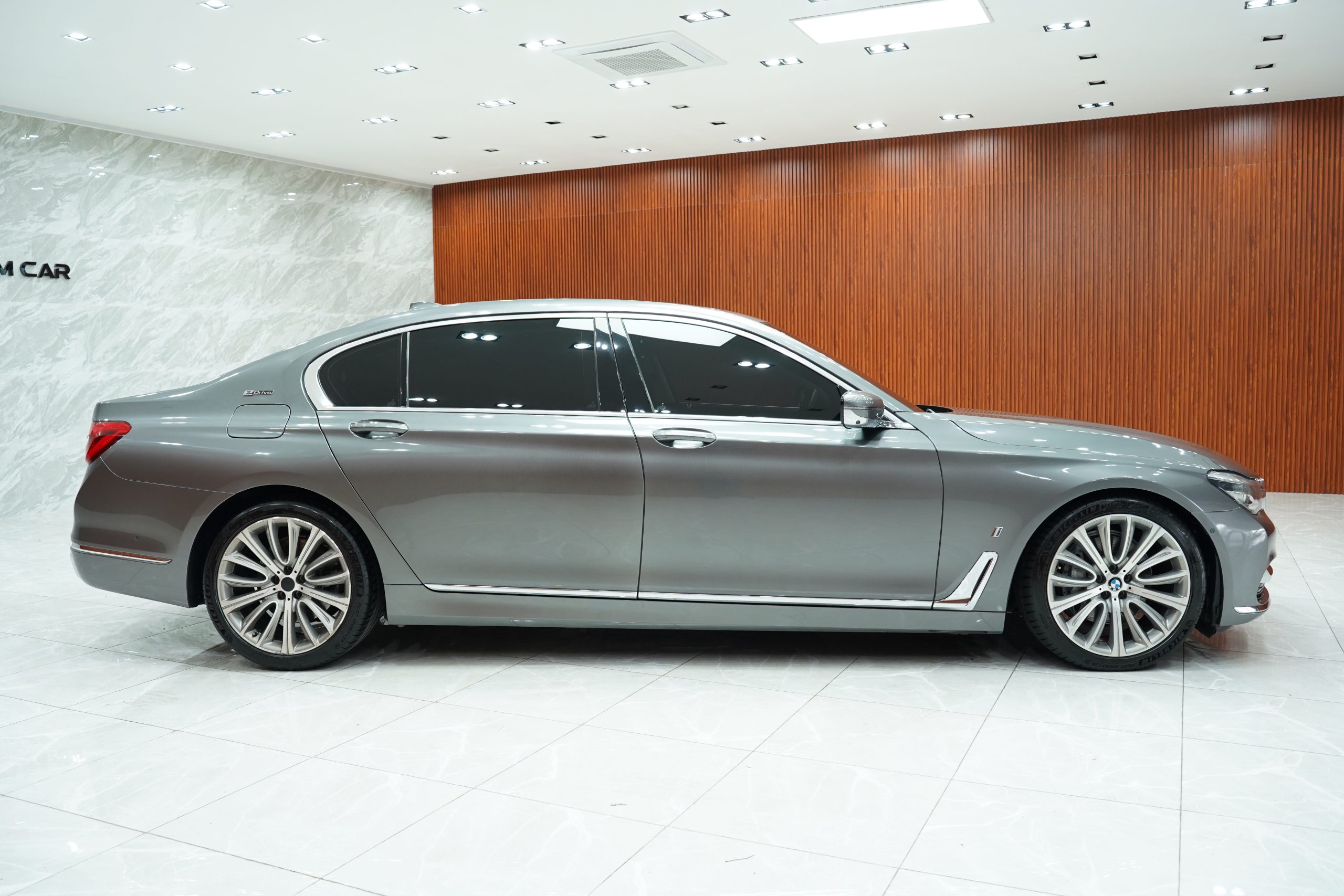 2018BMW 740Le xDrive iperformance - Image 6
