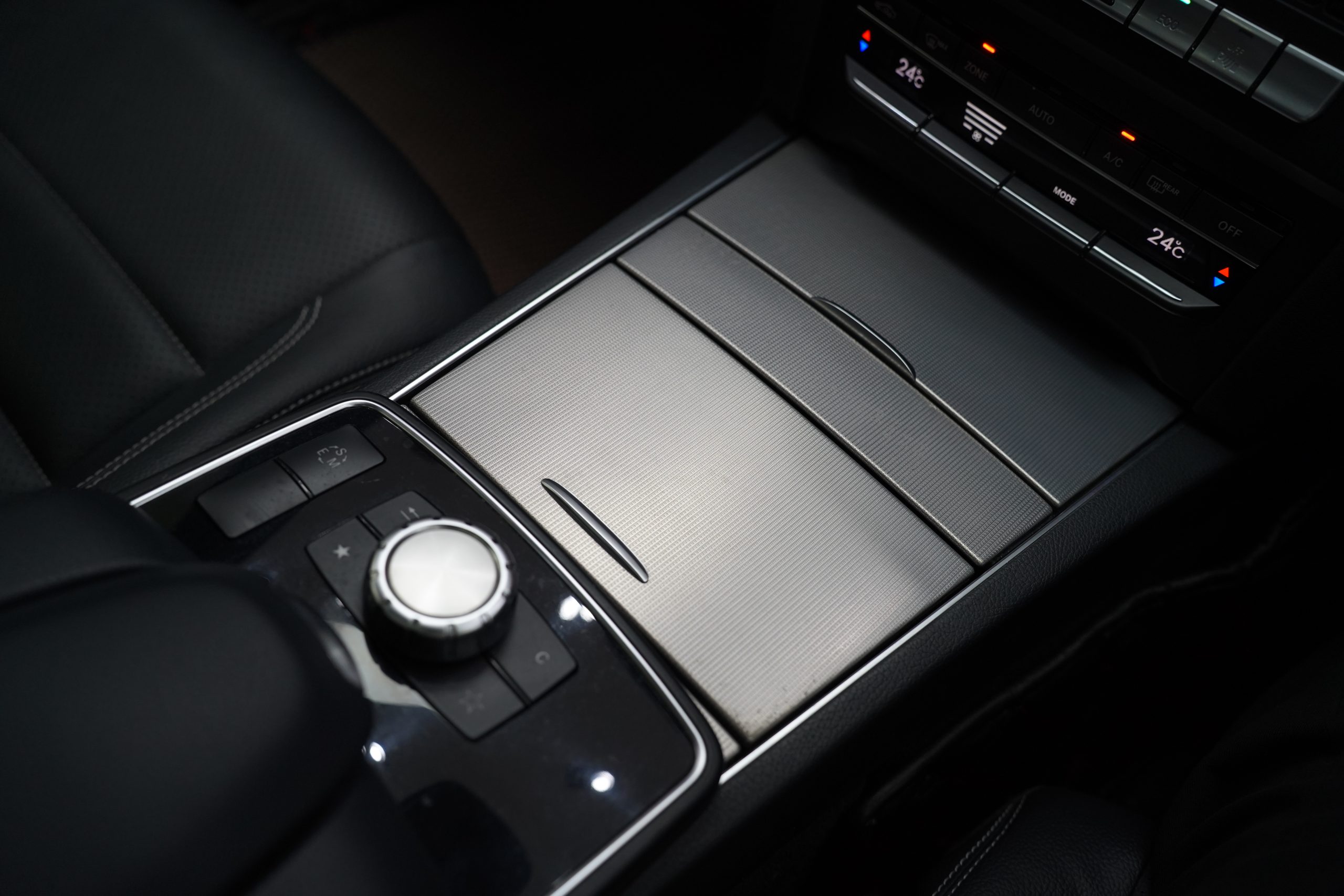 2015Mercedes-Benz E200 Coupe - Image 21