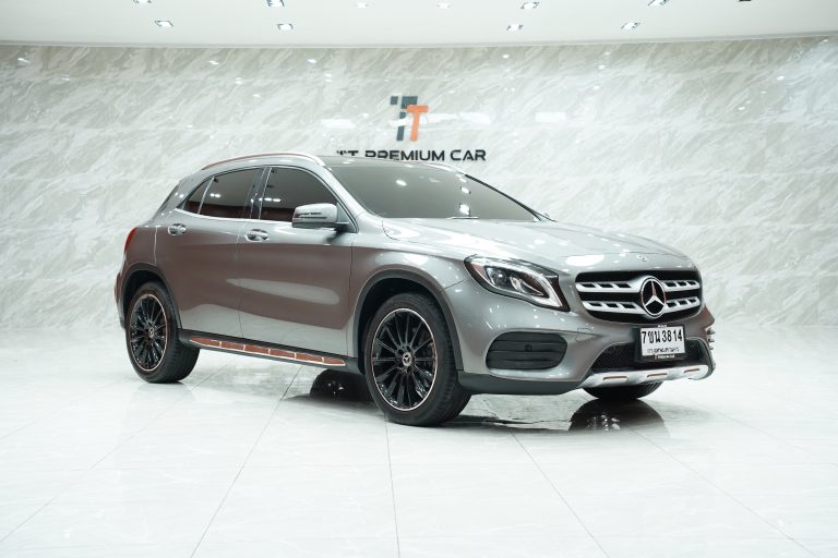 2018 Mercedes-Benz GLA250 2.0 W156 (ปี 14-20) AMG Dynamic SUV