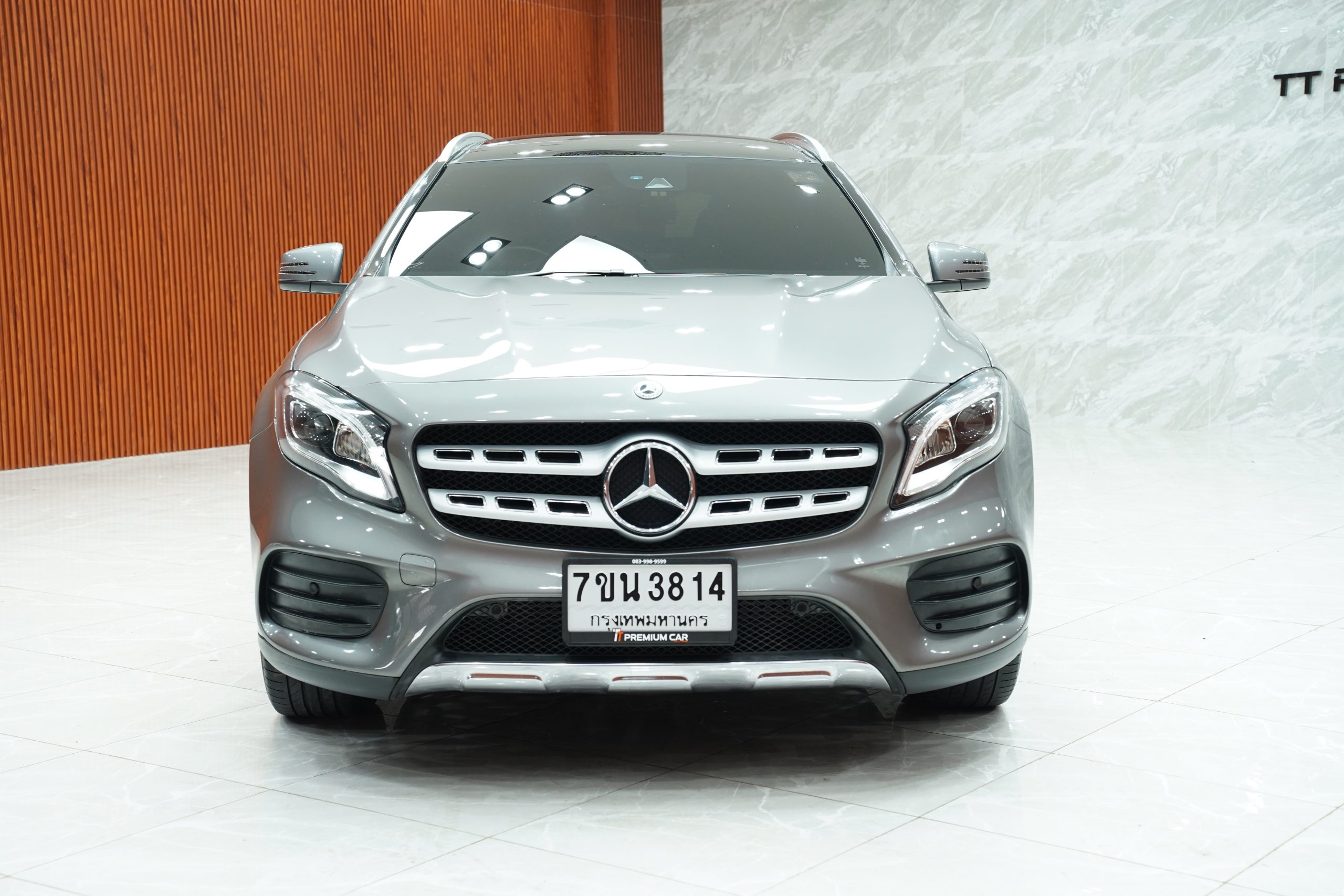 2018 Mercedes-Benz GLA250 2.0 W156 (ปี 14-20) AMG Dynamic SUV - Image 3