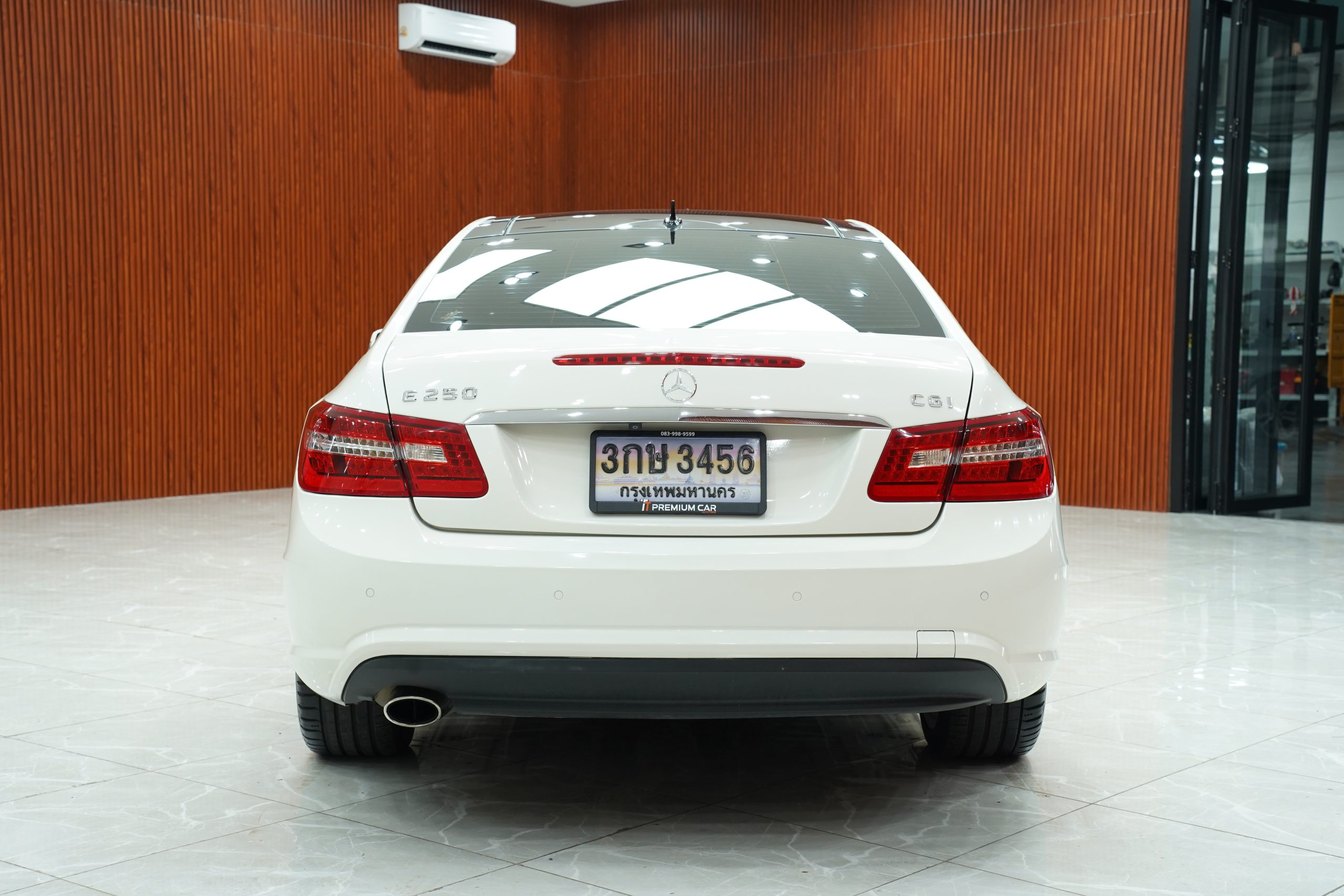2010Mercedes-Benz E250 CGI Coupe - Image 8