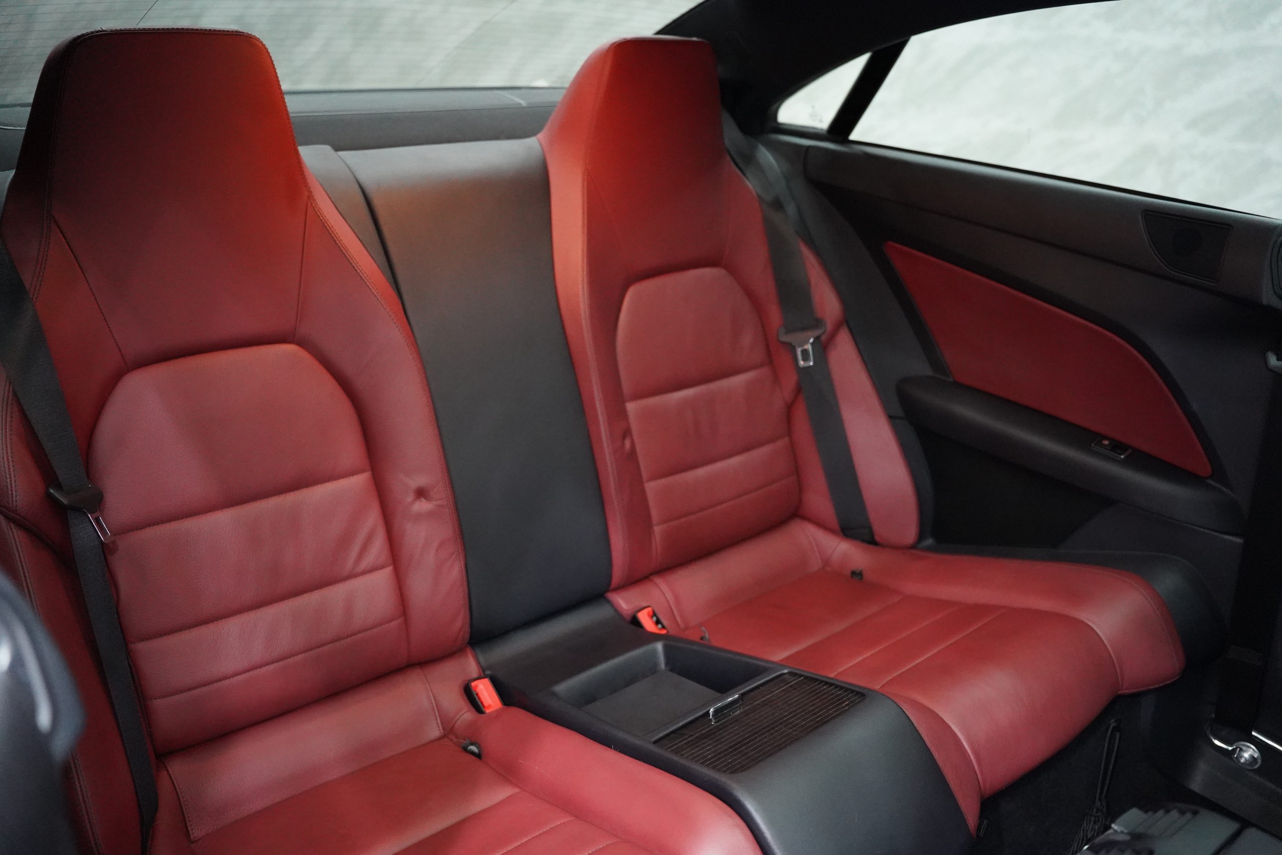 2010Mercedes-Benz E250 CGI Coupe - Image 17