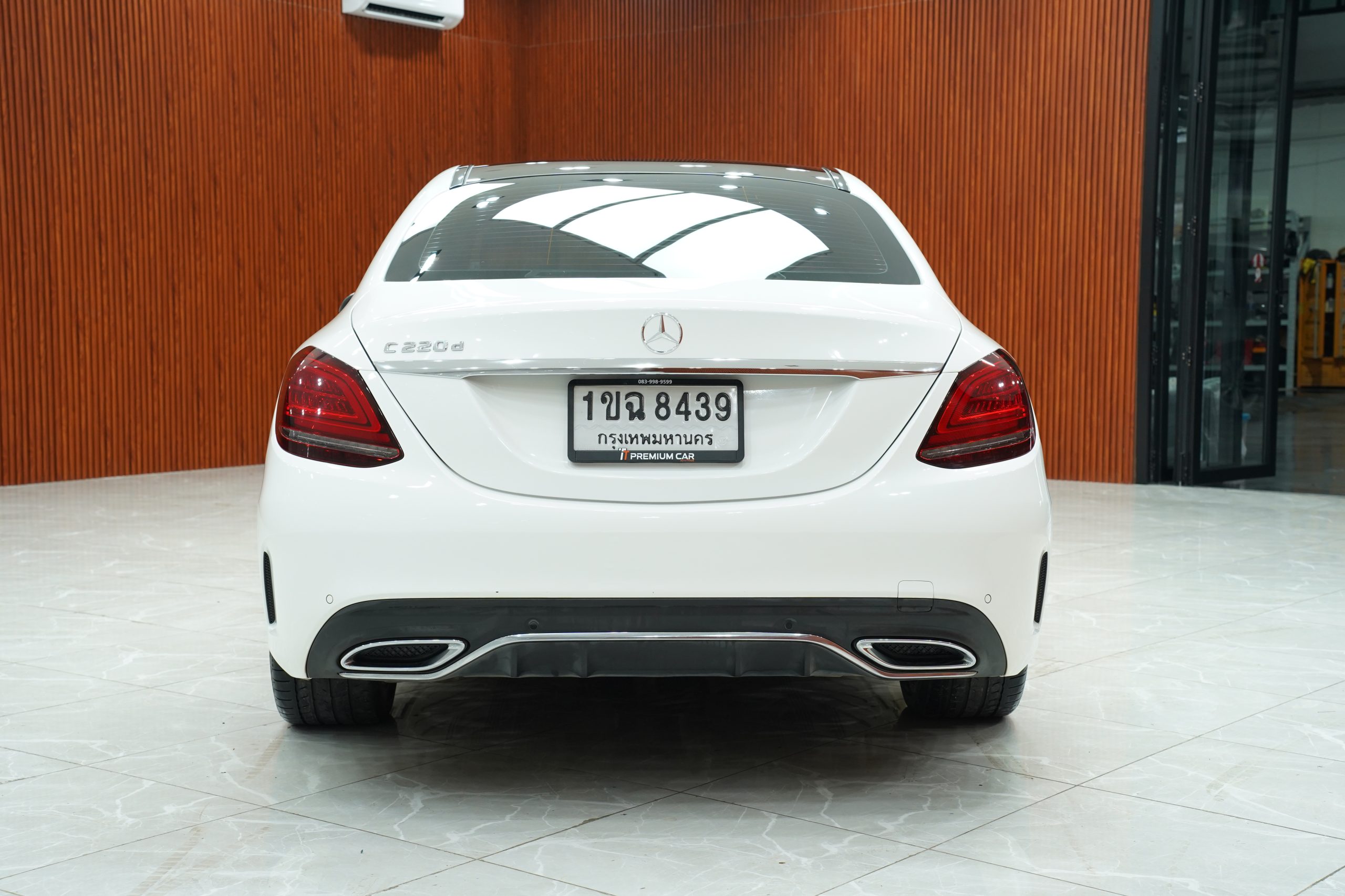 2019Mercedes-Benz C220d AMG Dynamic - Image 7