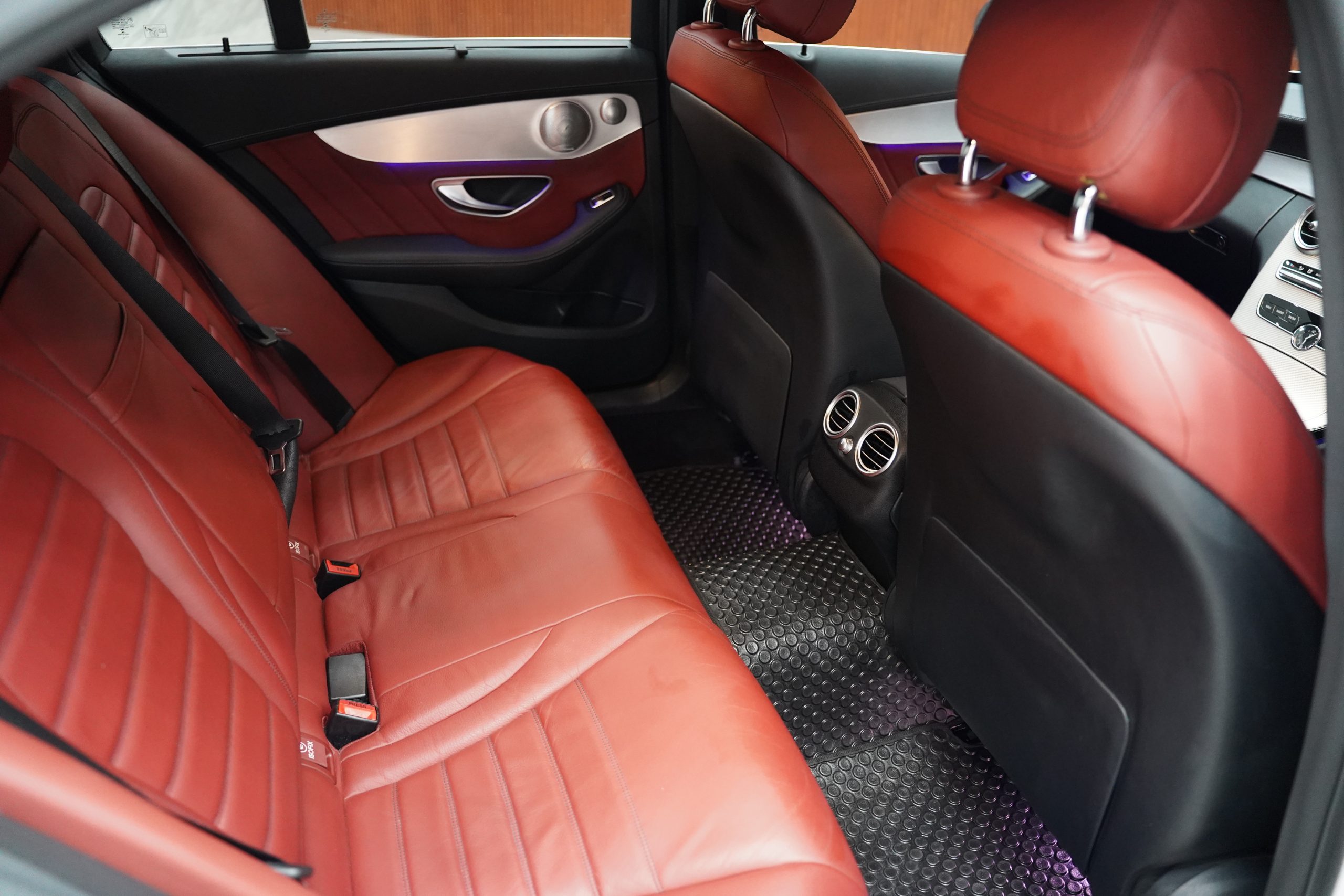 2019Mercedes-Benz C220d AMG Dynamic - Image 15