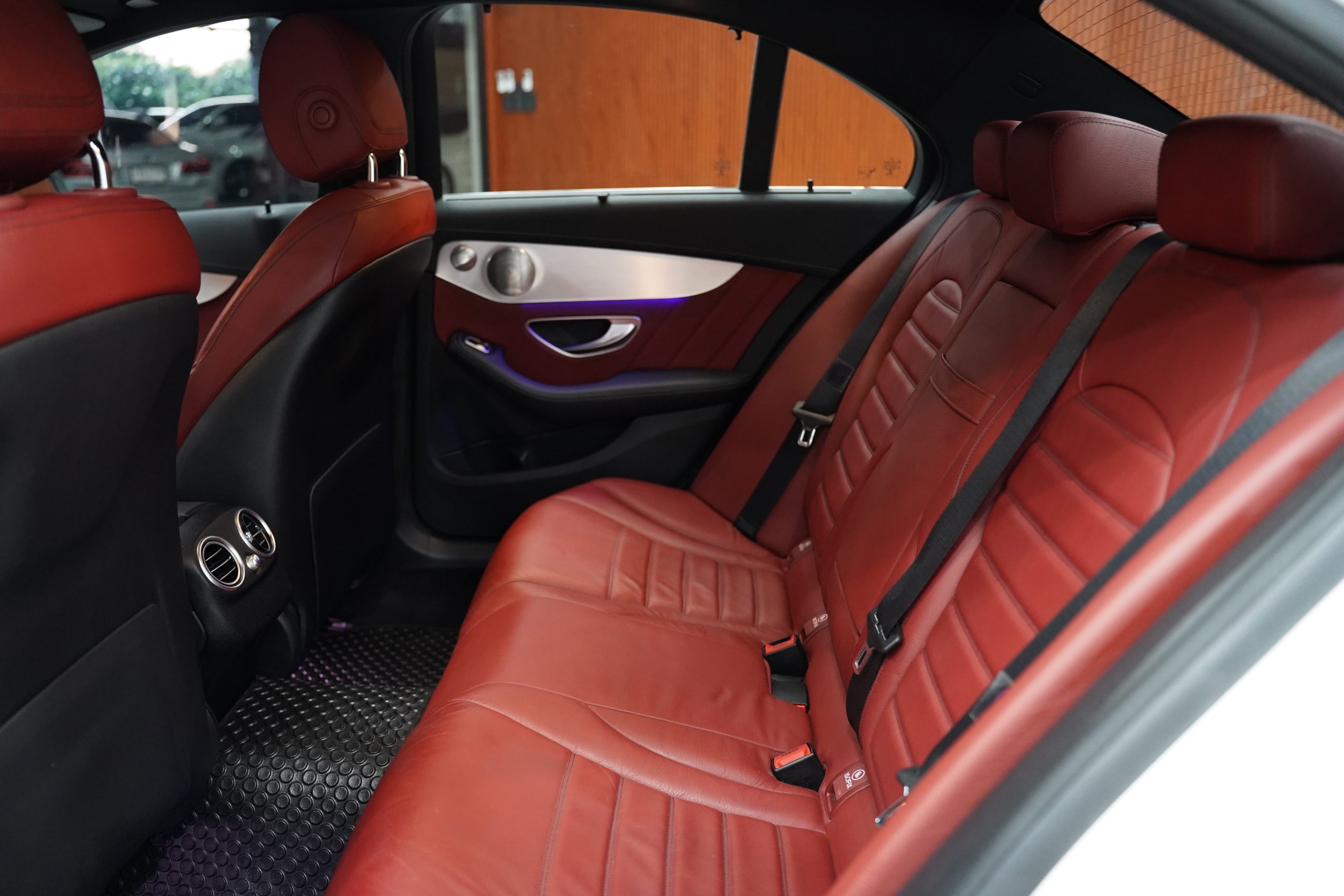 2019Mercedes-Benz C220d AMG Dynamic - Image 24