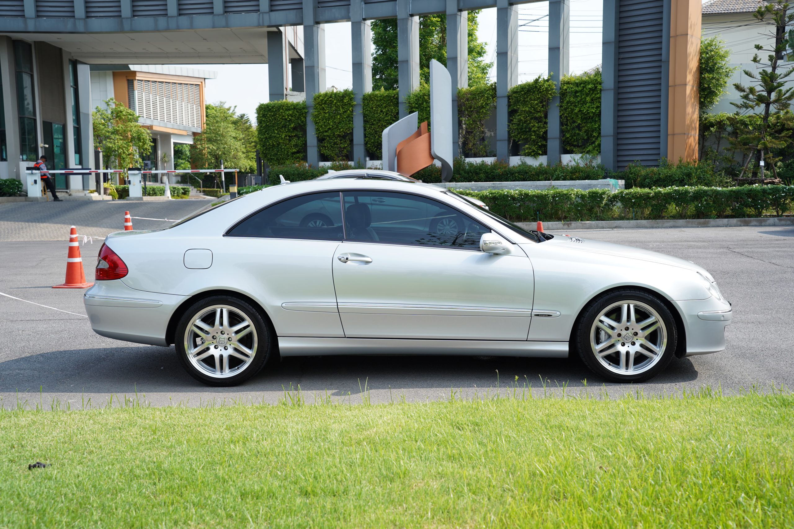 2008 Mercedes-Benz CLK200 Kompressor 1.8 W209 (ปี 02-09) Avantgarde Coupe - Image 9
