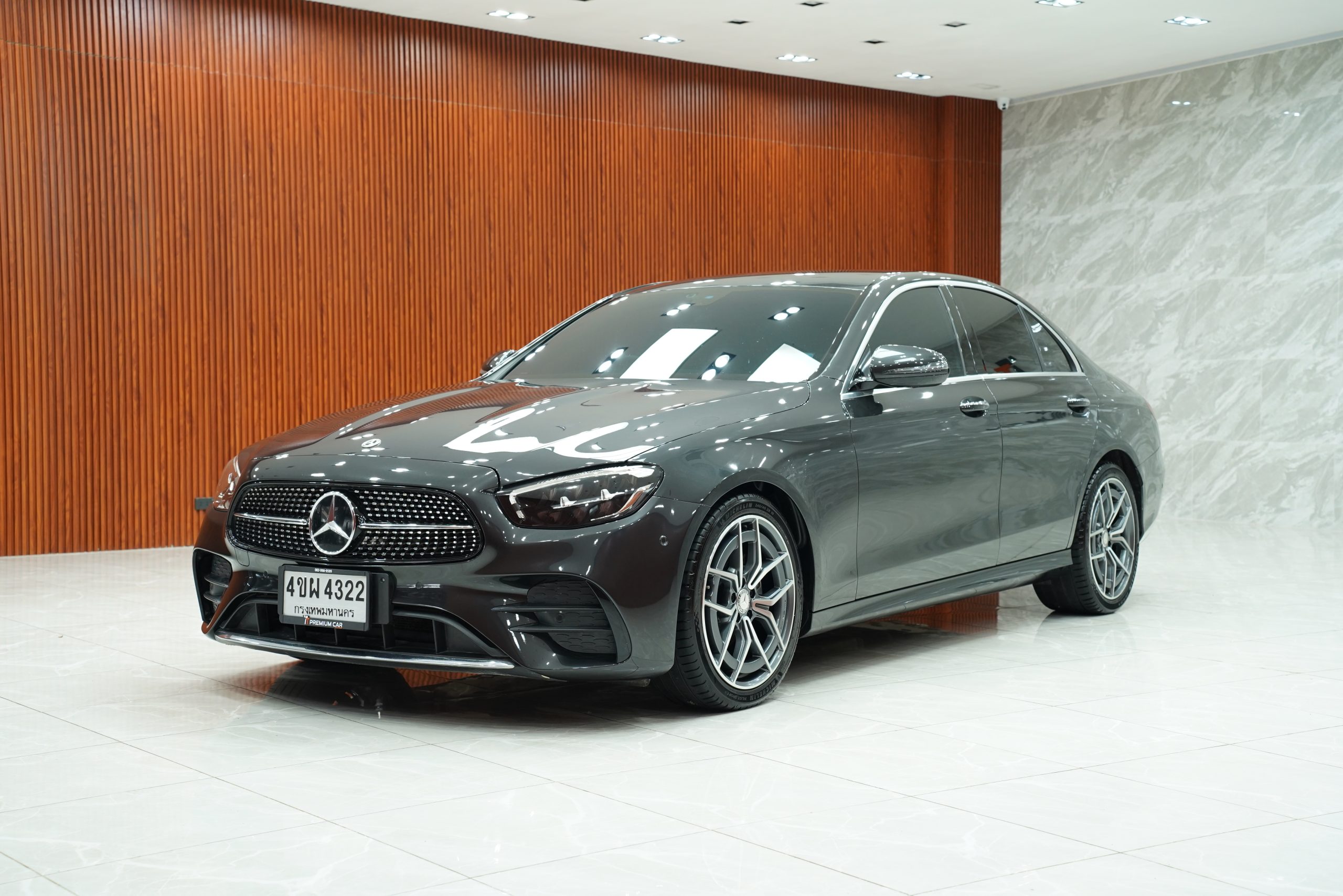 2023Mercedes-Benz E220d AMG Sport W213 (Facelift) - Image 4