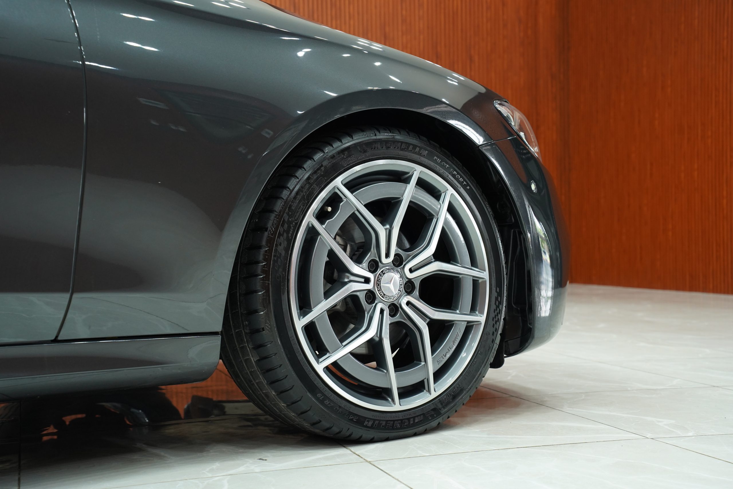 2023Mercedes-Benz E220d AMG Sport W213 (Facelift) - Image 5