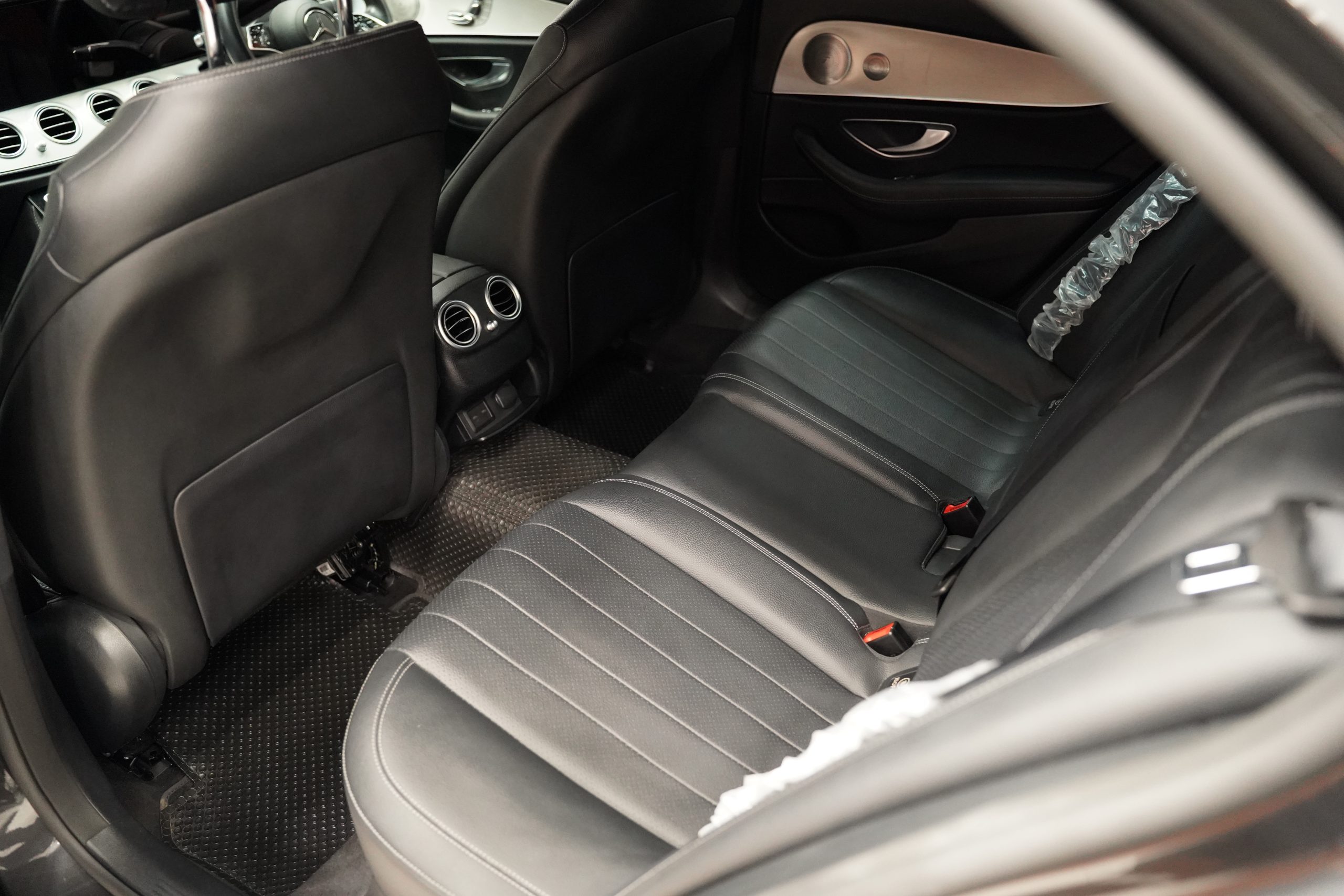 2023Mercedes-Benz E220d AMG Sport W213 (Facelift) - Image 10