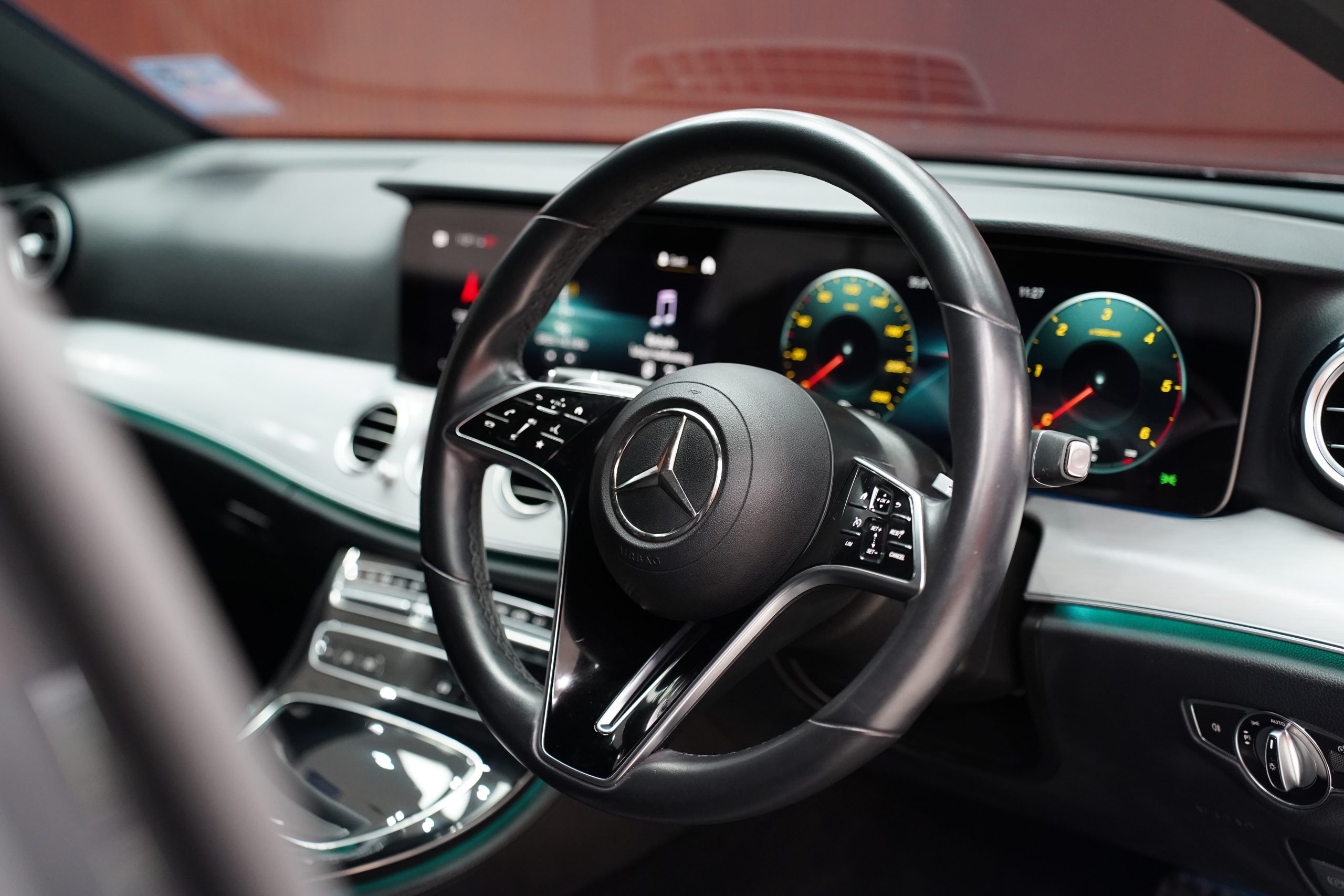 2023Mercedes-Benz E220d AMG Sport W213 (Facelift) - Image 15