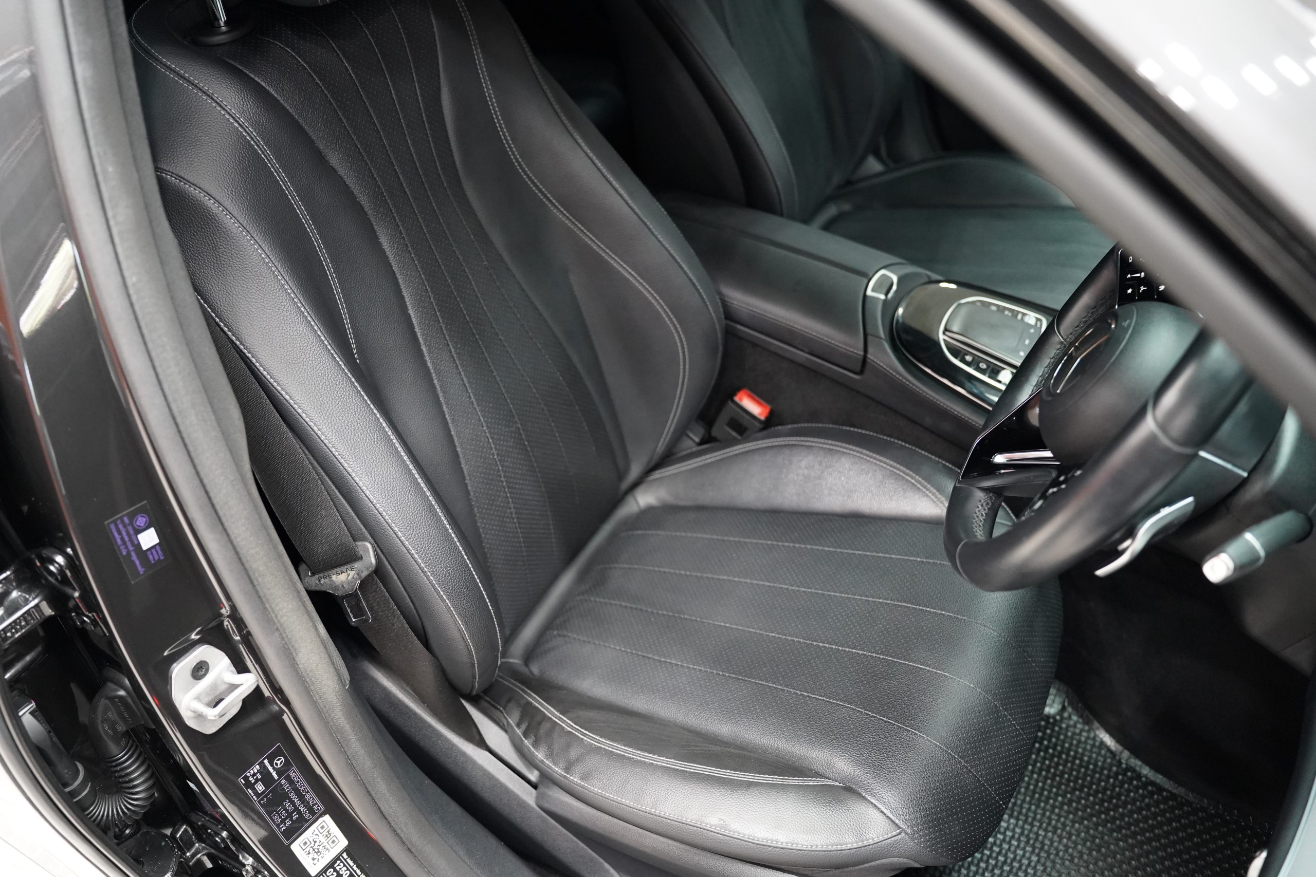 2023Mercedes-Benz E220d AMG Sport W213 (Facelift) - Image 16