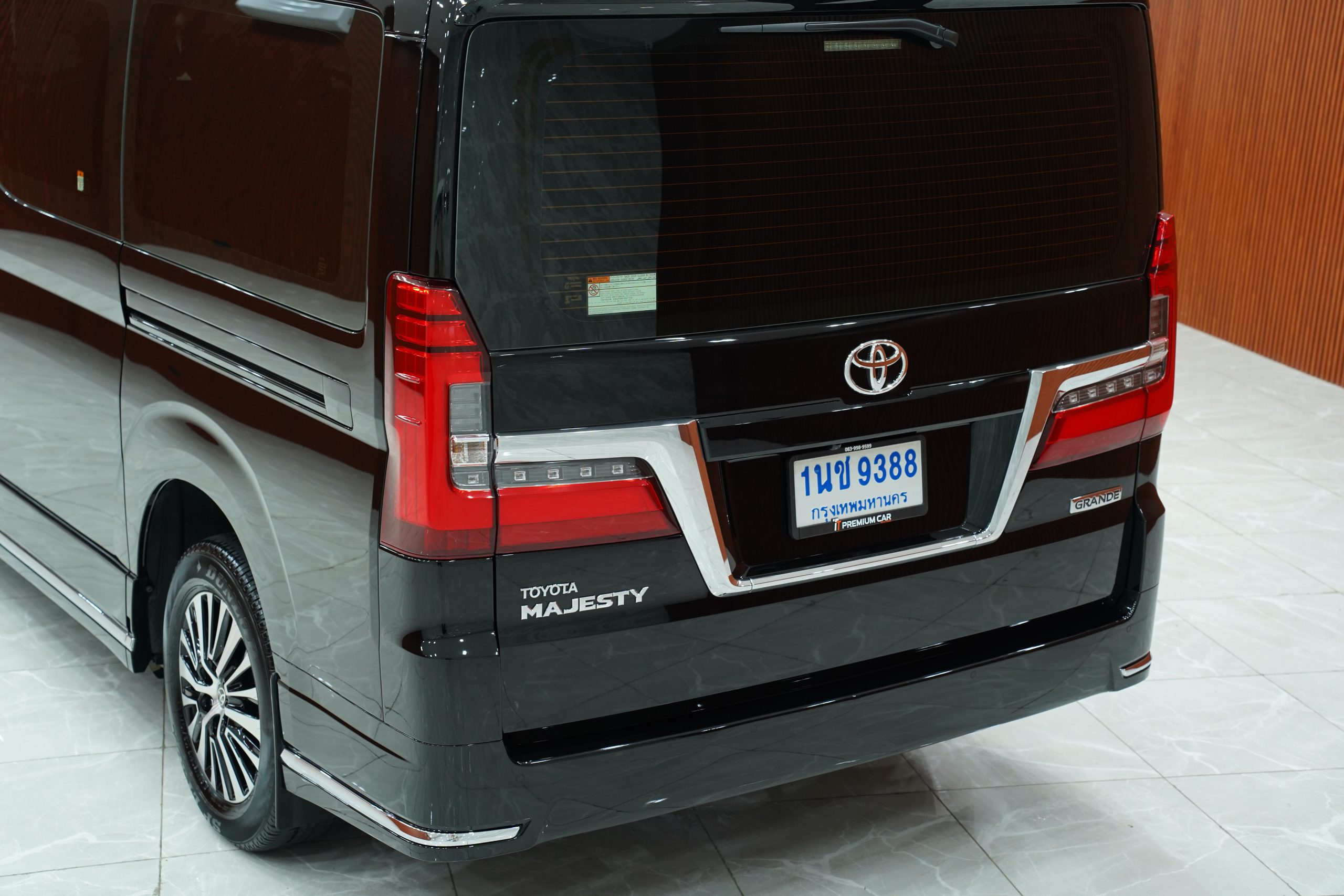 2025Toyota Majesty 2.8 Grande 6AT - Image 8