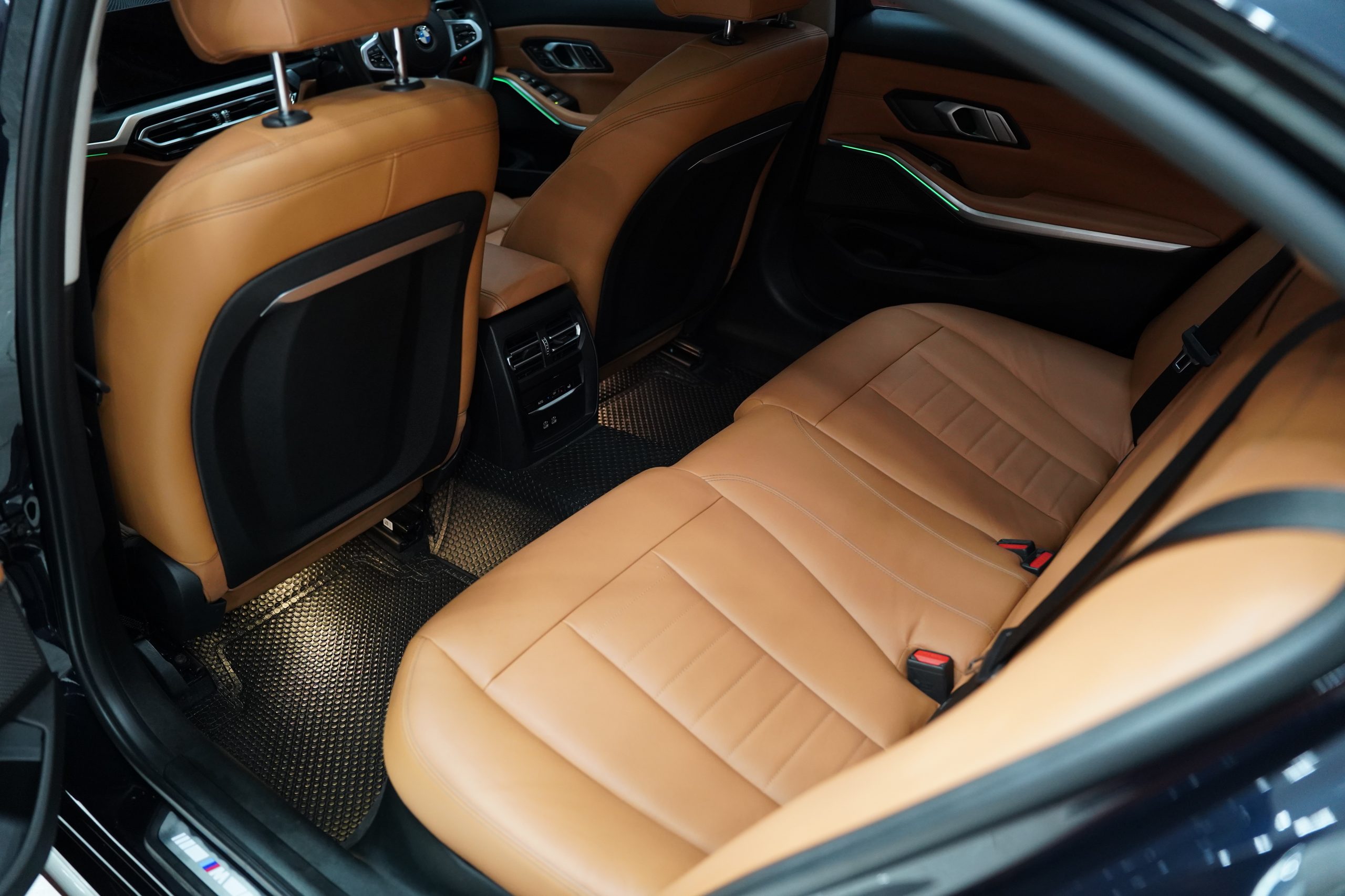 2023BMW 320Li M Sport (LCI) รุ่นปี - Image 10