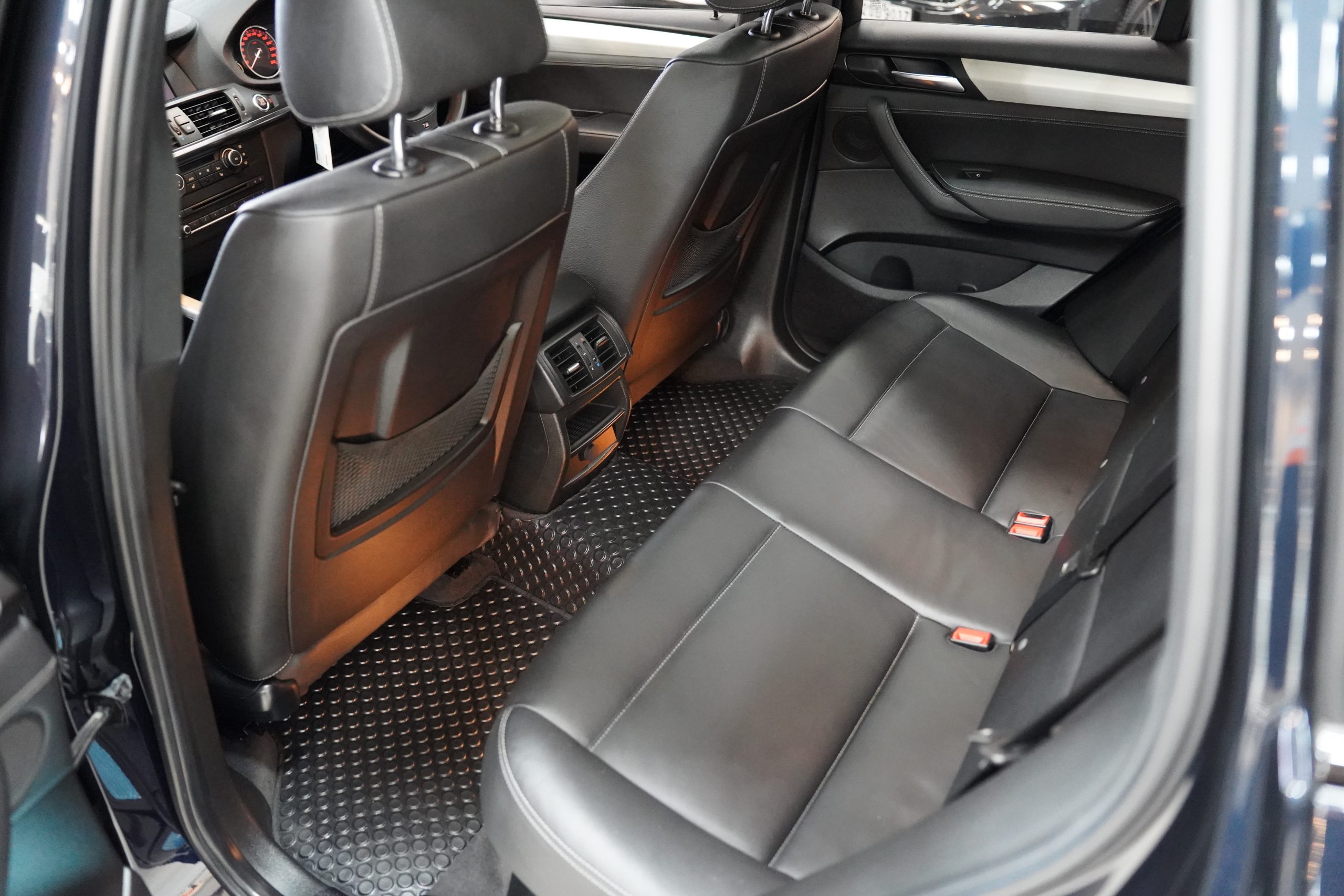 2015 BMW X3 2.0 F25 (ปี 10-17) xDrive20d Highline AWD SUV - Image 12