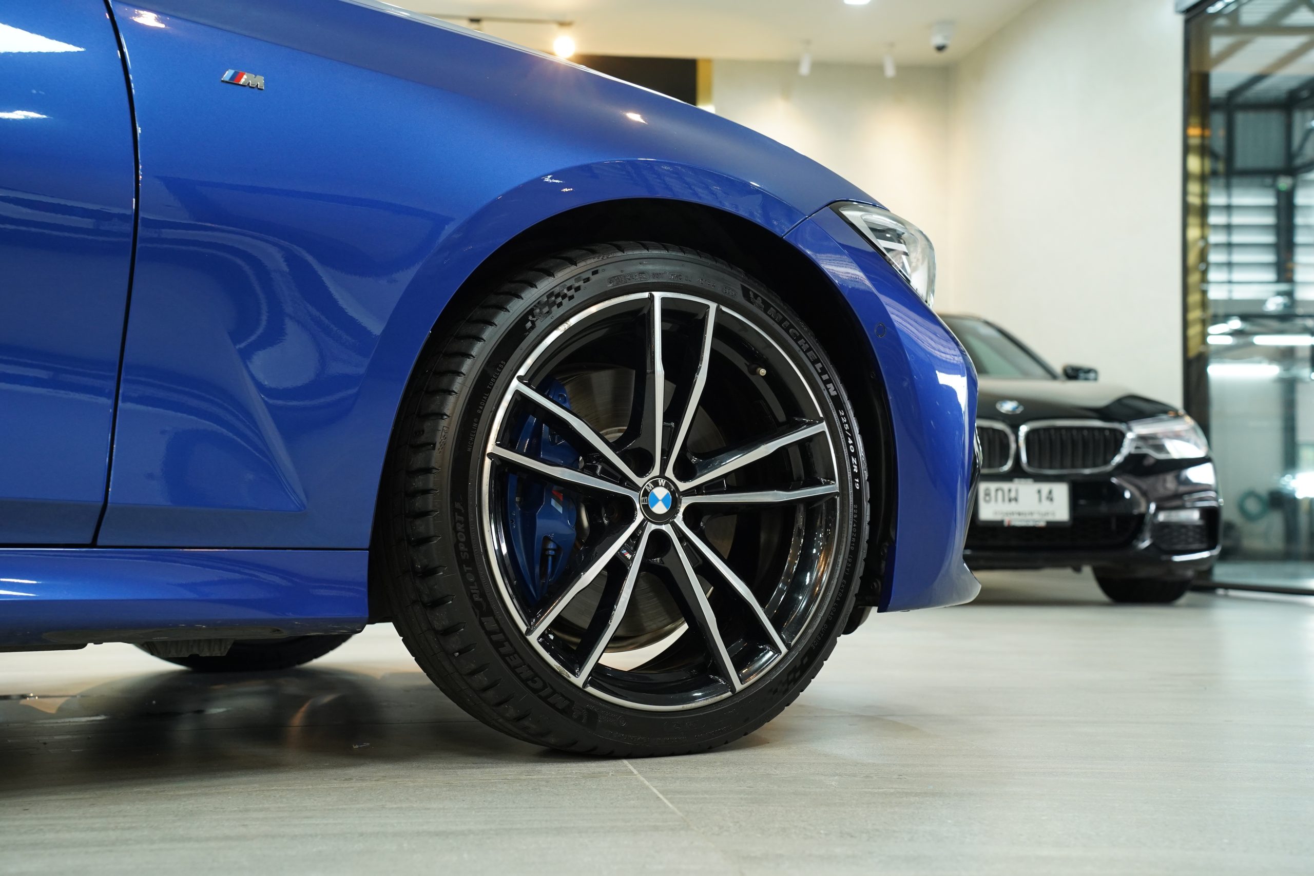 2022 BMW 330e 2.0 G20 (ปี 19-26) M Sport Sedan - Image 10
