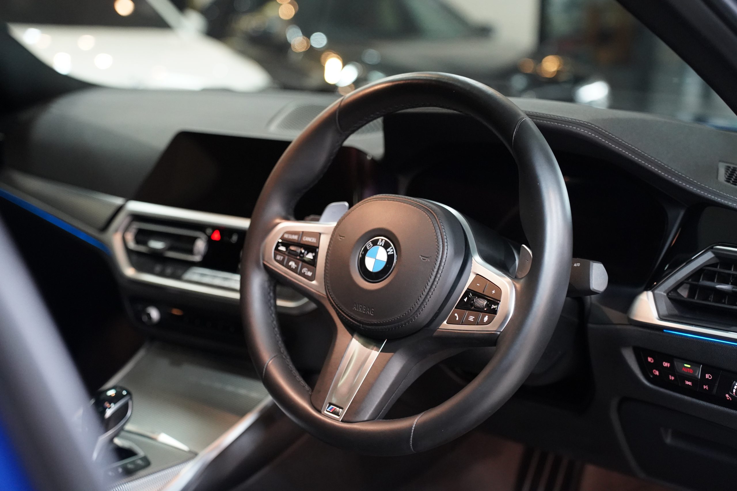 2022 BMW 330e 2.0 G20 (ปี 19-26) M Sport Sedan - Image 18