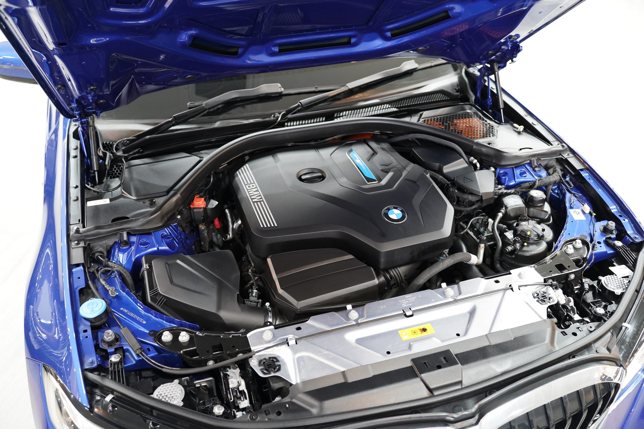 2022 BMW 330e 2.0 G20 (ปี 19-26) M Sport Sedan - Image 20