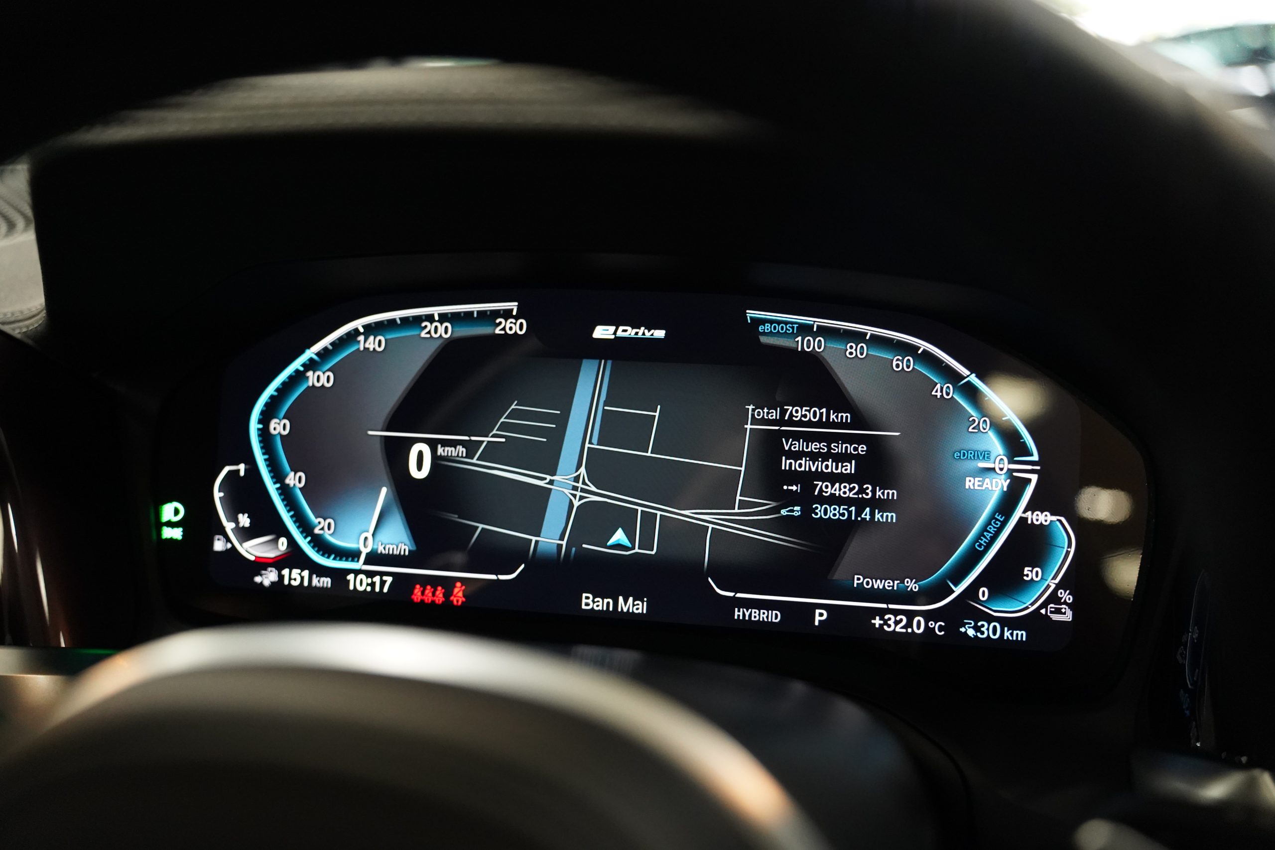 2022 BMW 330e 2.0 G20 (ปี 19-26) M Sport Sedan - Image 21