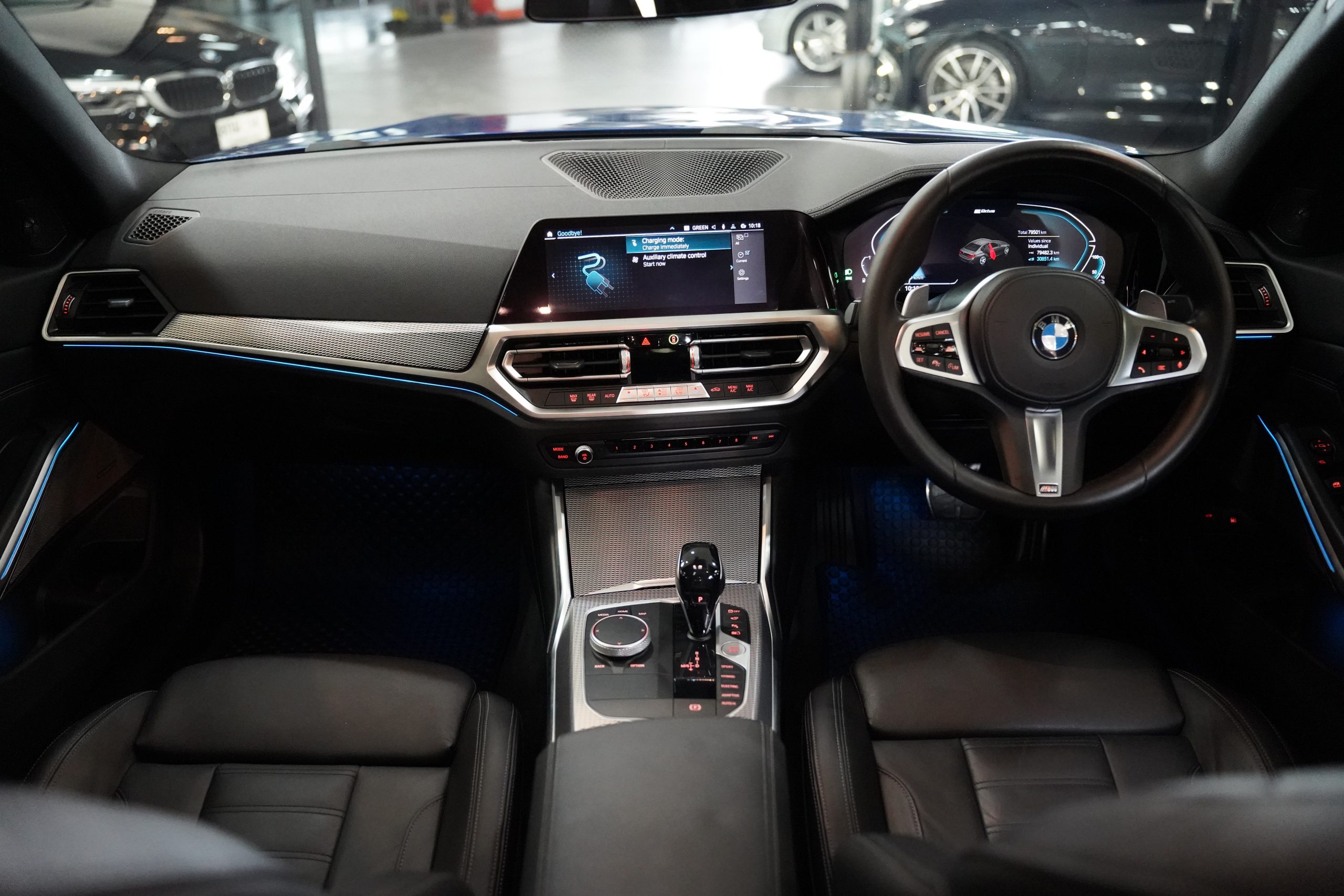 2022 BMW 330e 2.0 G20 (ปี 19-26) M Sport Sedan - Image 25