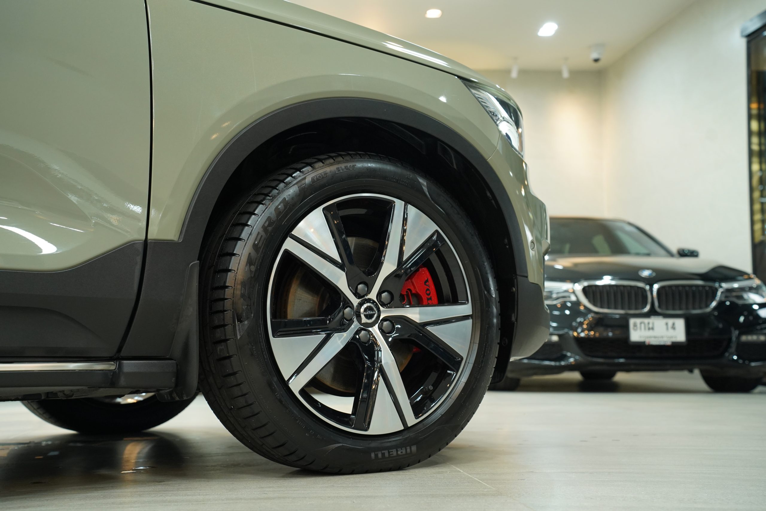 2023 Volvo XC40 (ปี 18-24) Recharge Pure Electric SUV - Image 10