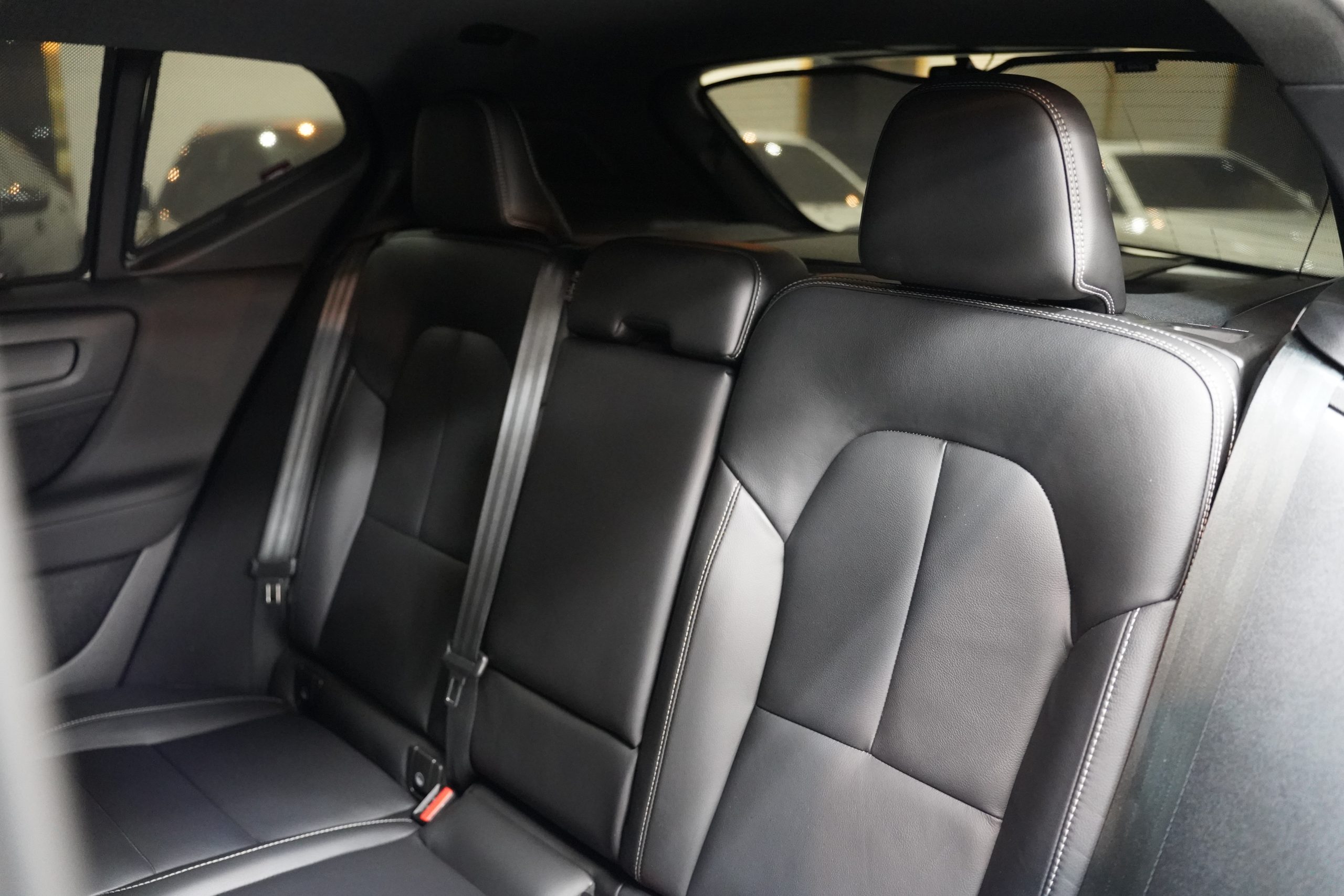 2023 Volvo XC40 (ปี 18-24) Recharge Pure Electric SUV - Image 14