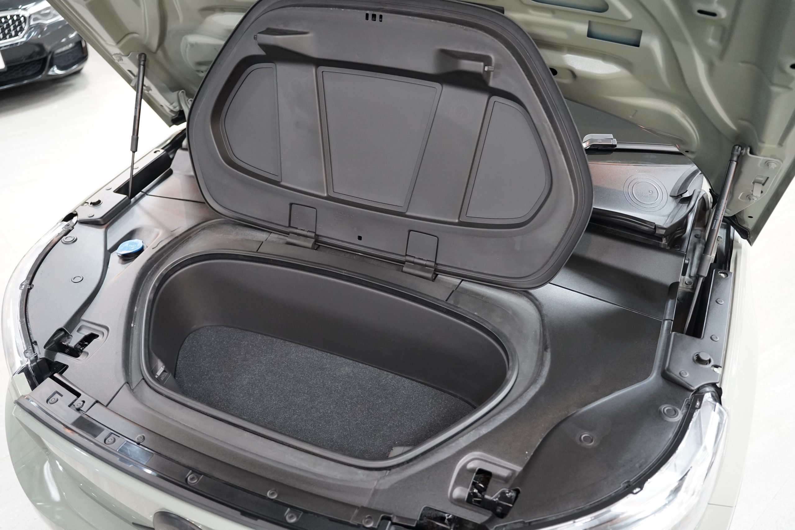 2023 Volvo XC40 (ปี 18-24) Recharge Pure Electric SUV - Image 20